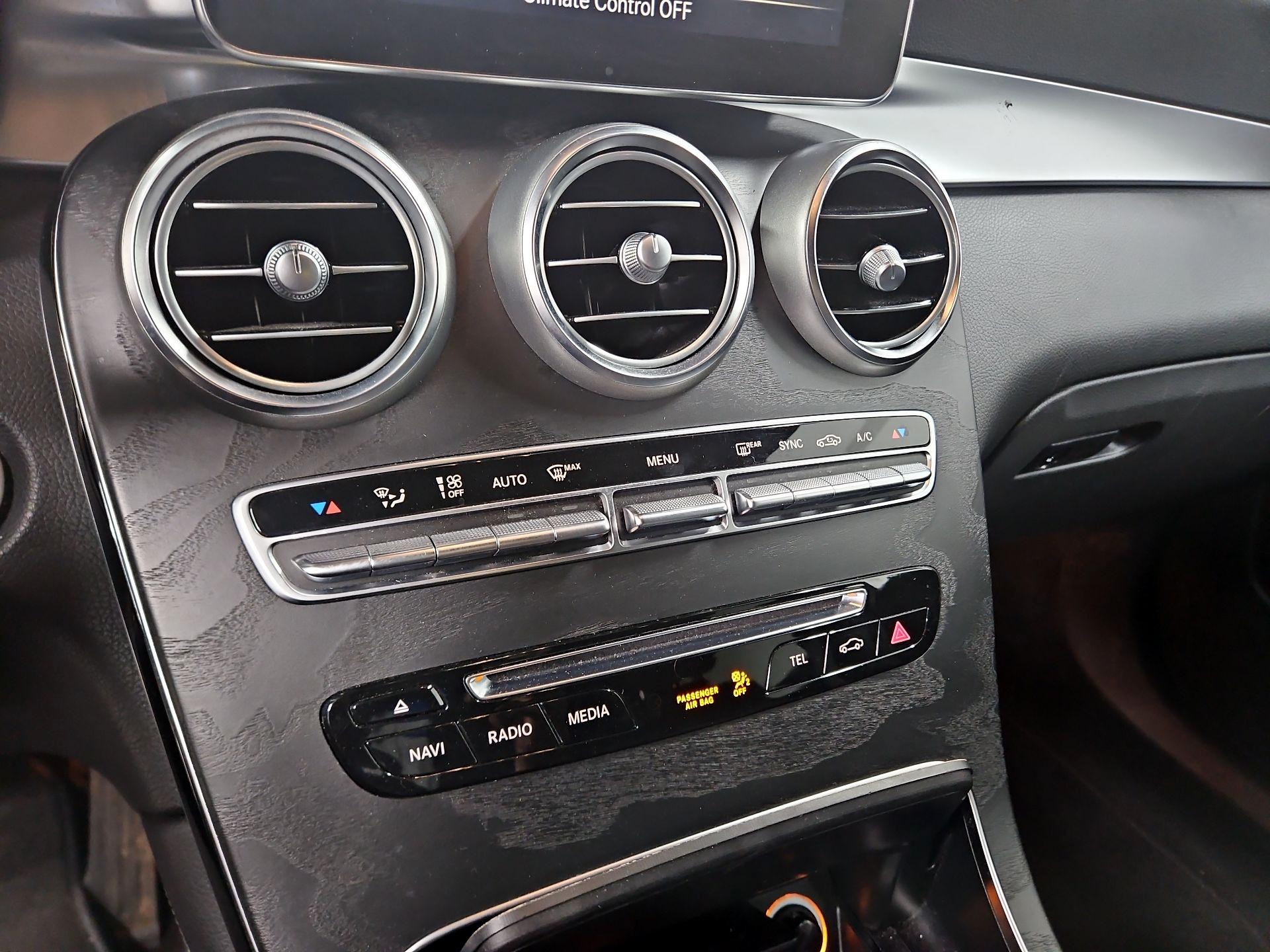 Thumbnail: 2018 Mercedes-Benz GLC - 17