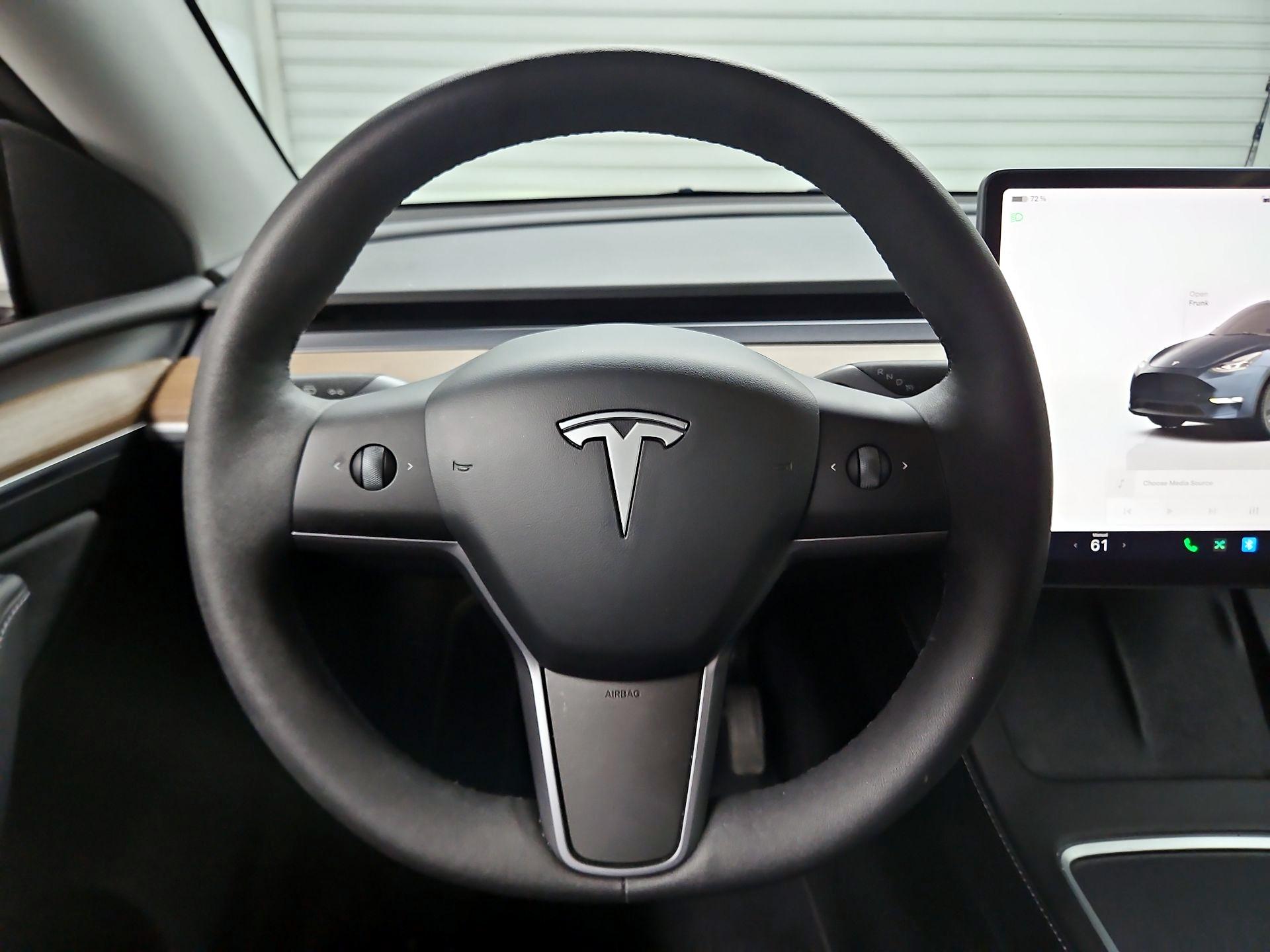 Thumbnail: 2024 Tesla Model Y - 10