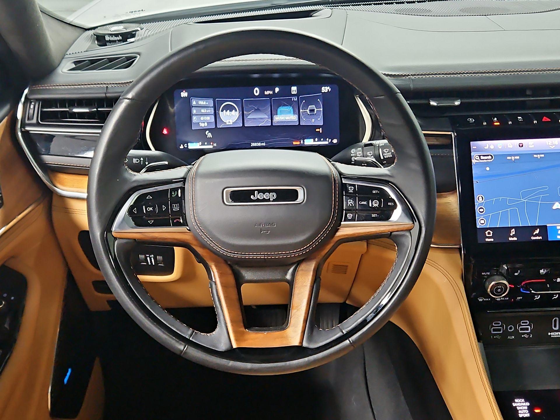 Thumbnail: 2024 Jeep Grand Cherokee - 10