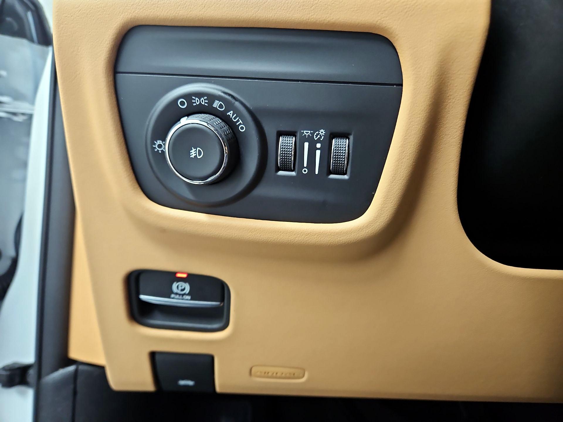 Thumbnail: 2024 Jeep Grand Cherokee - 13