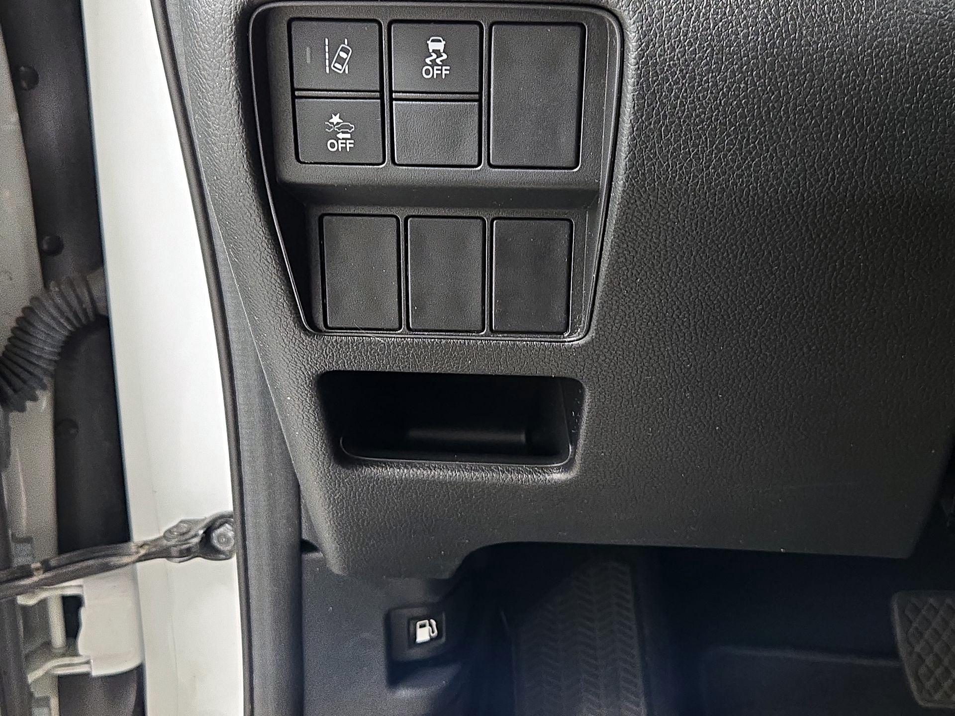 Thumbnail: 2017 Honda CR-V - 13