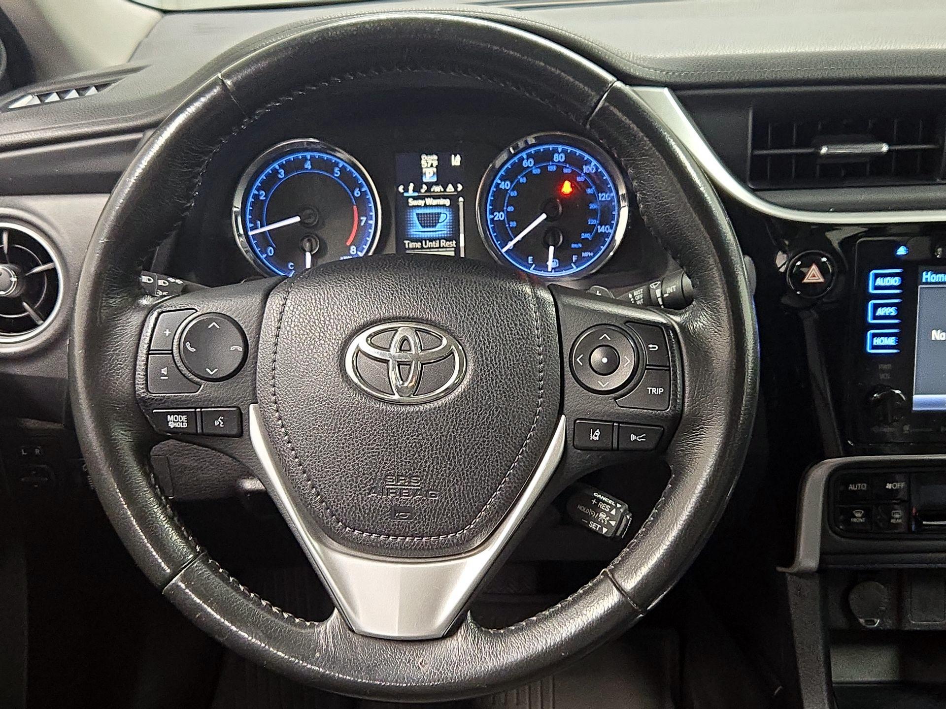 Thumbnail: 2017 Toyota Corolla - 10