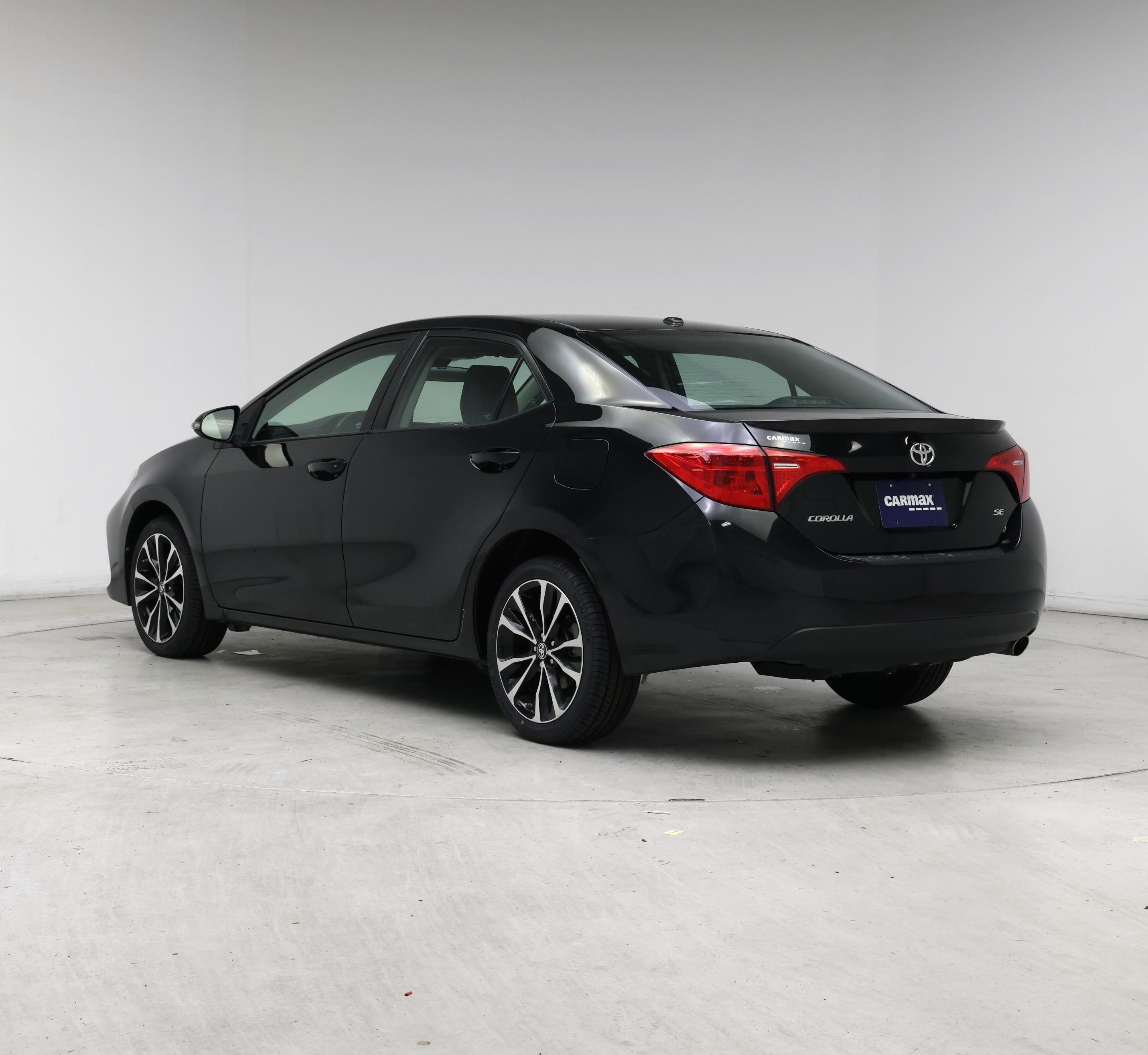 Thumbnail: 2017 Toyota Corolla - 2