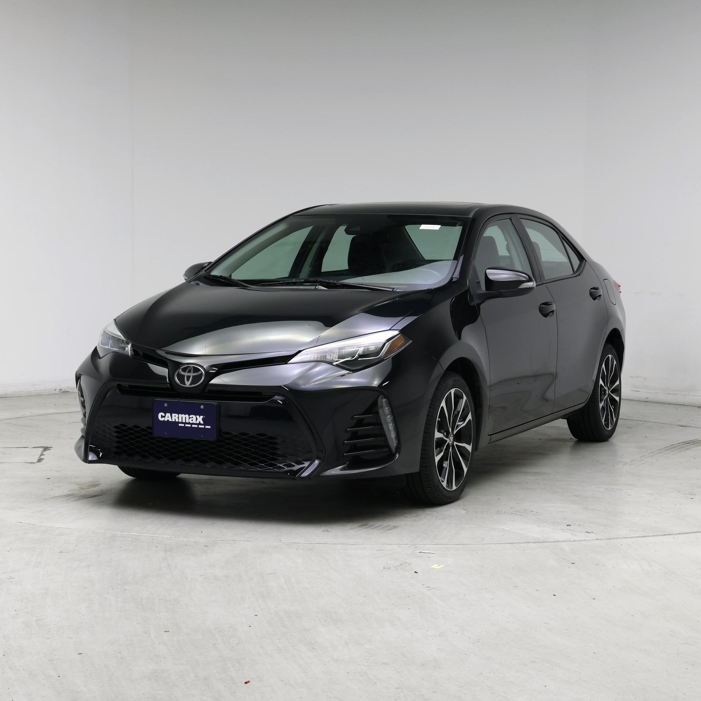 Thumbnail: 2017 Toyota Corolla - 4