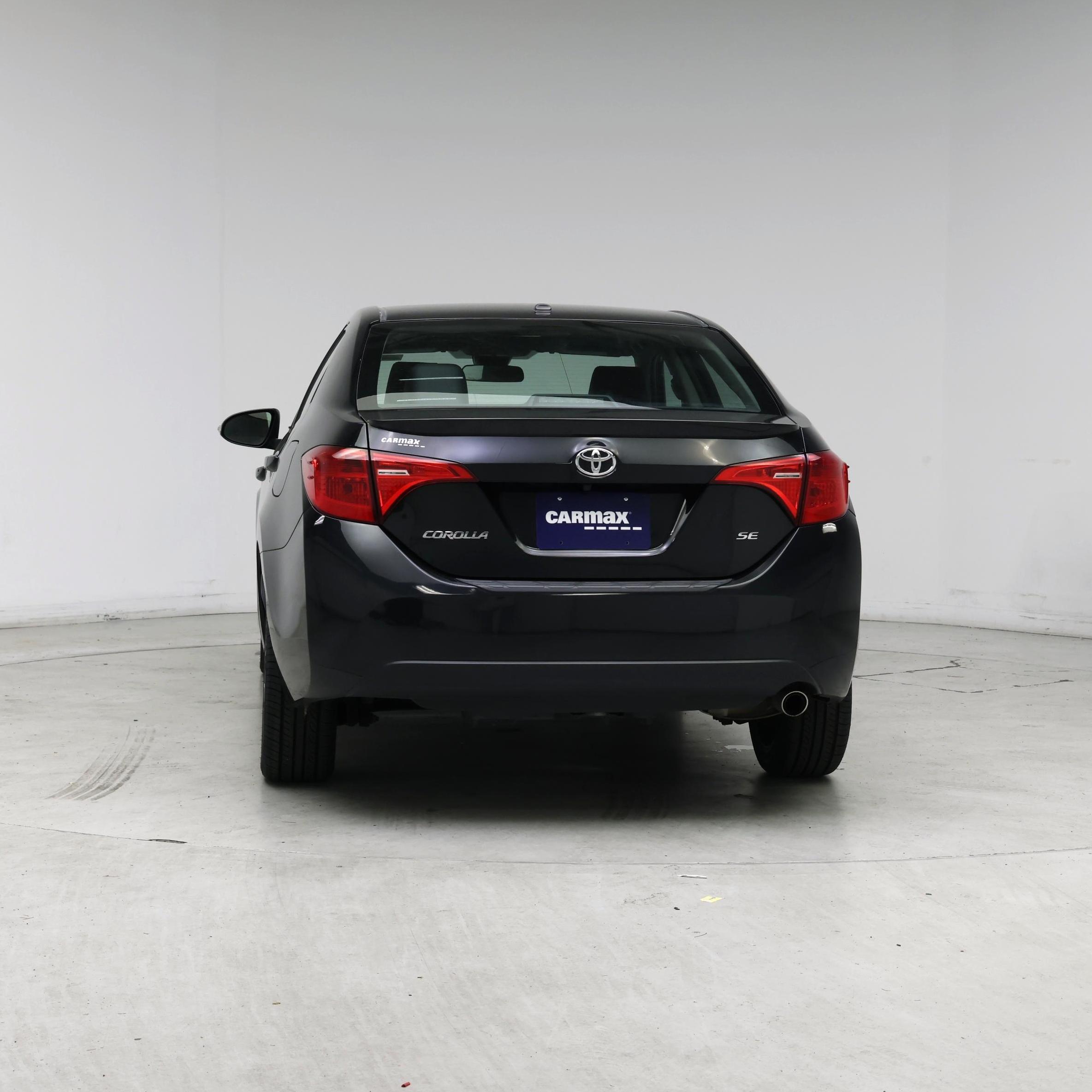 Thumbnail: 2017 Toyota Corolla - 6