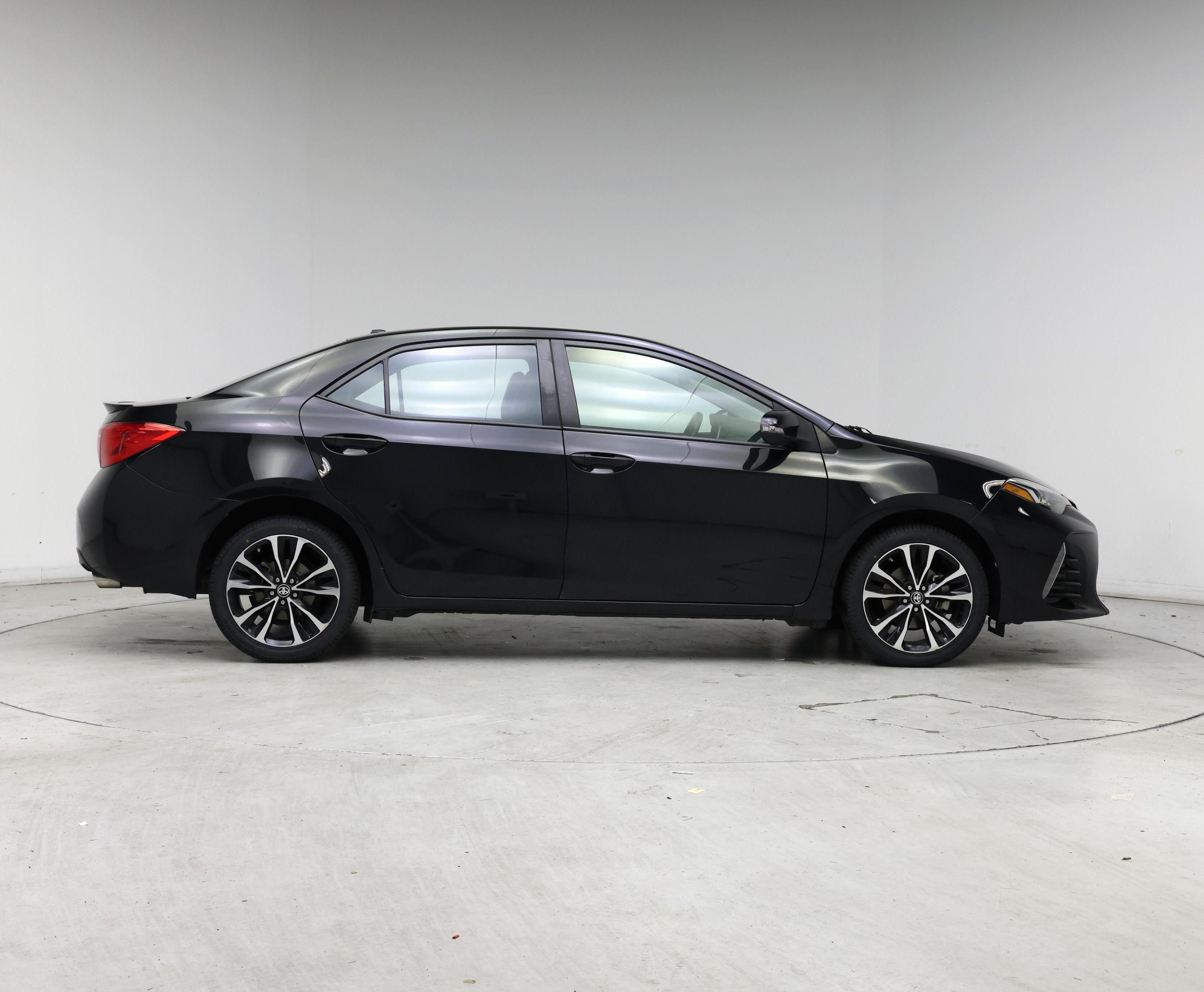 Thumbnail: 2017 Toyota Corolla - 7
