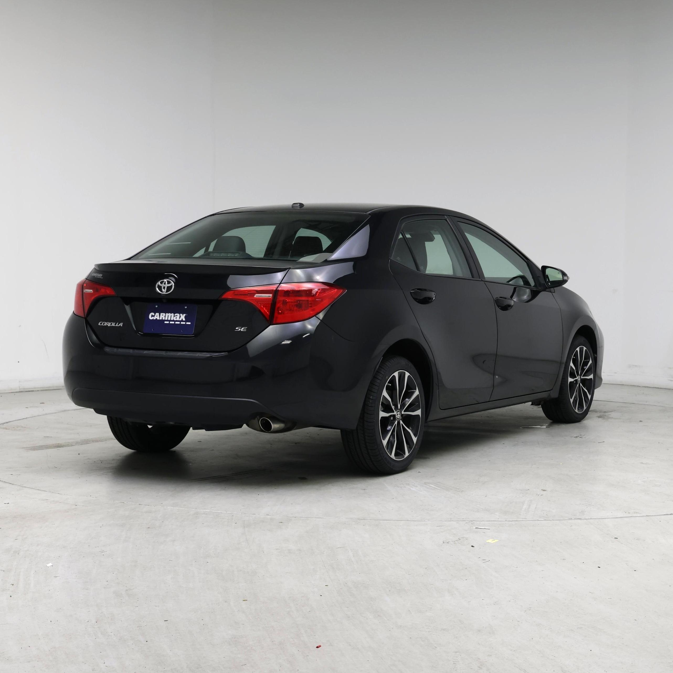 Thumbnail: 2017 Toyota Corolla - 8