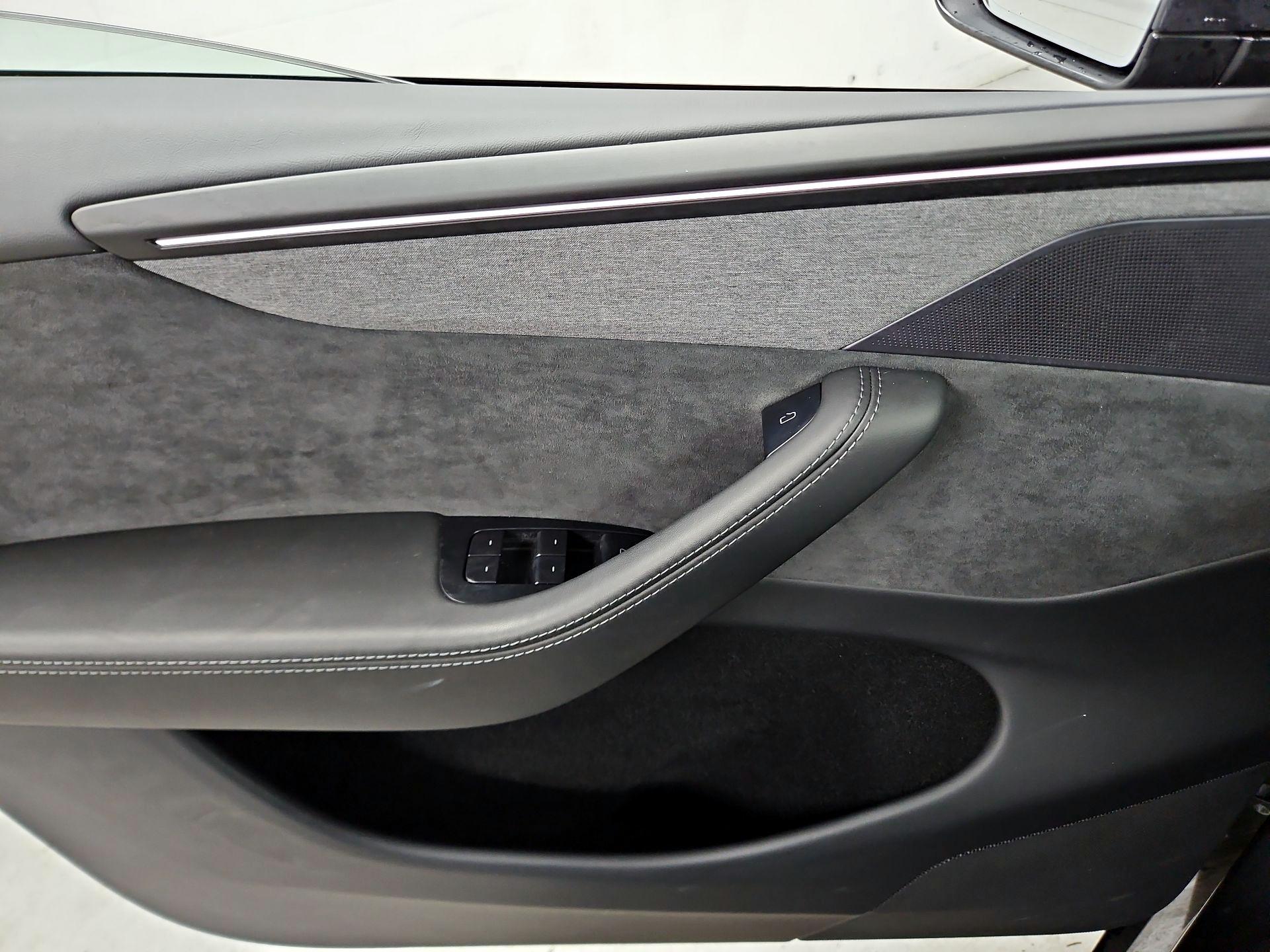 Thumbnail: 2026 Tesla Model Y - 12
