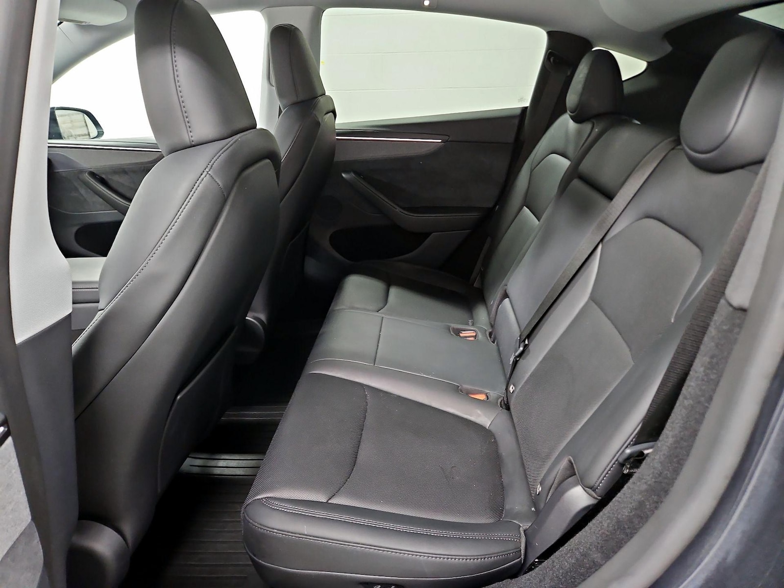 2026 Tesla Model Y Long Range - Photo 21