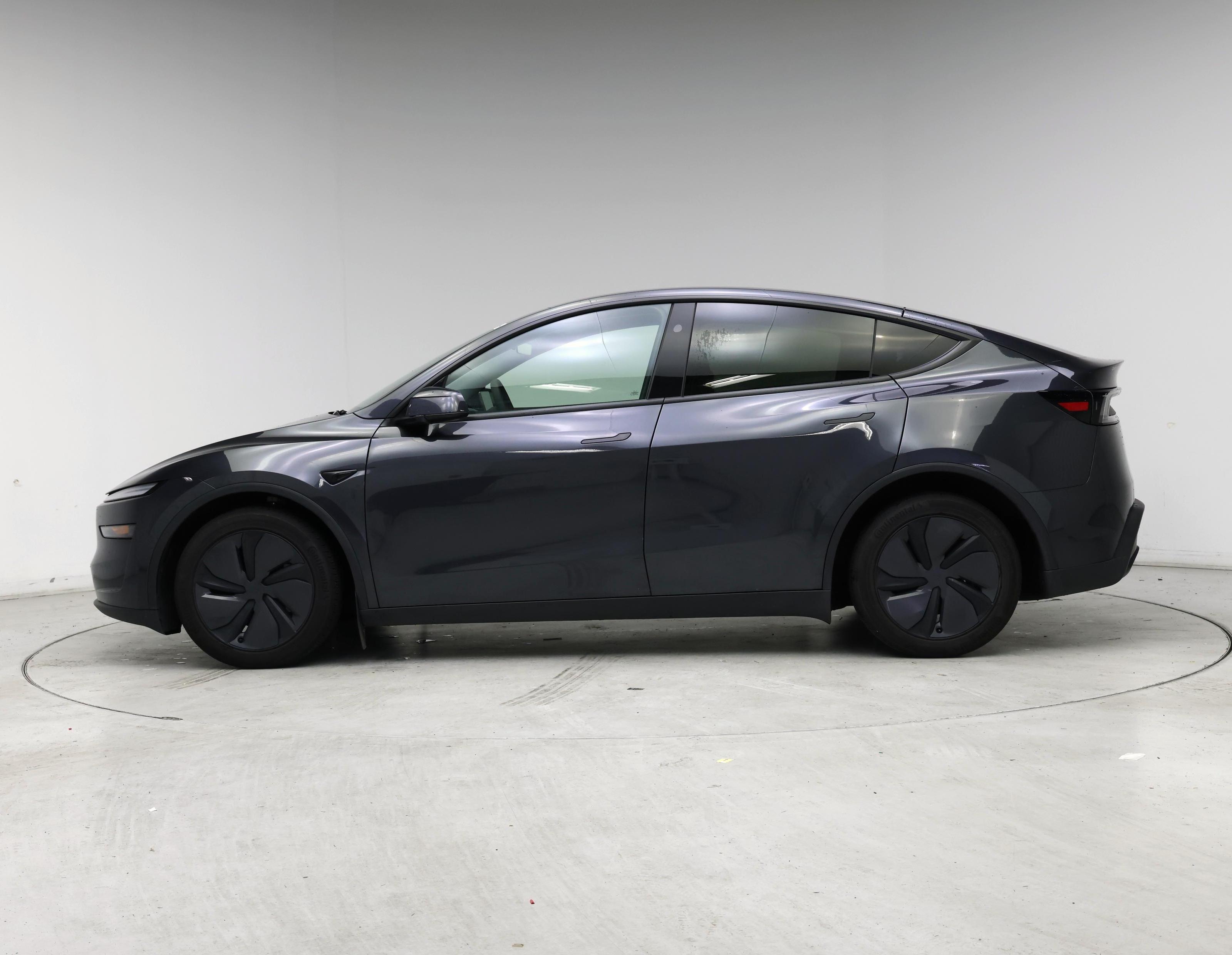 Thumbnail: 2026 Tesla Model Y - 3