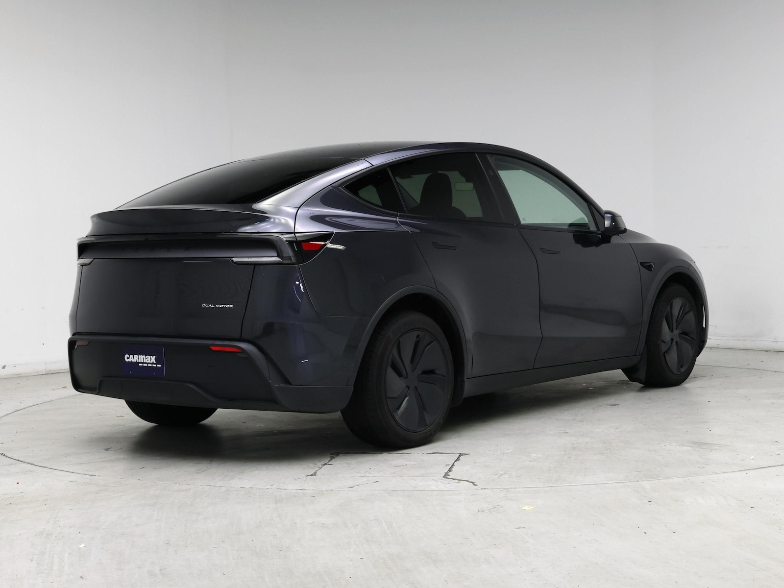 2026 Tesla Model Y Long Range - Photo 9