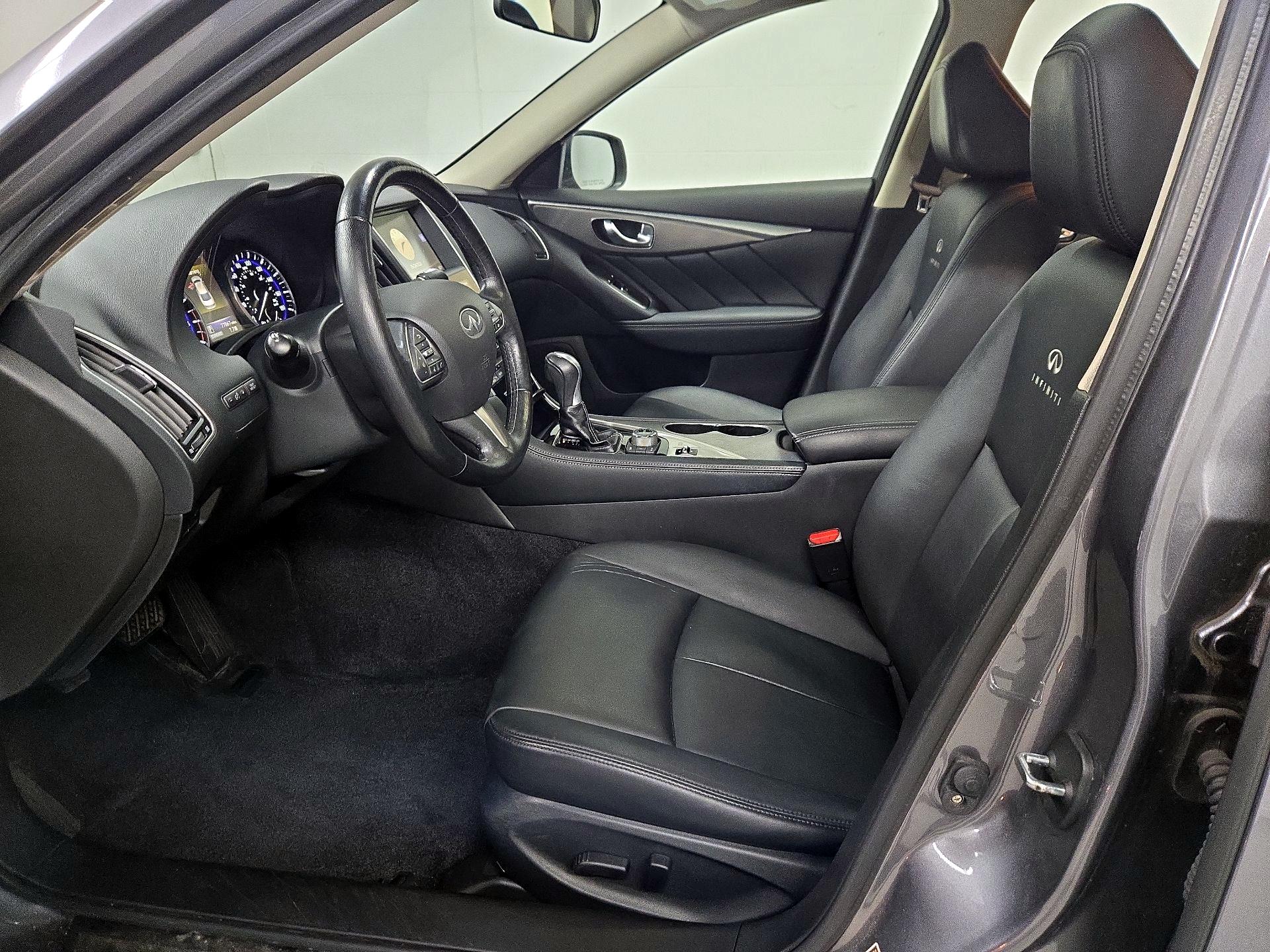 Thumbnail: 2014 INFINITI Q50 - 11