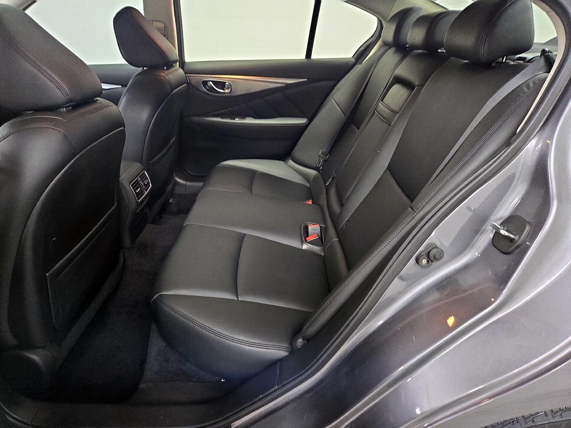 Thumbnail: 2014 INFINITI Q50 - 20