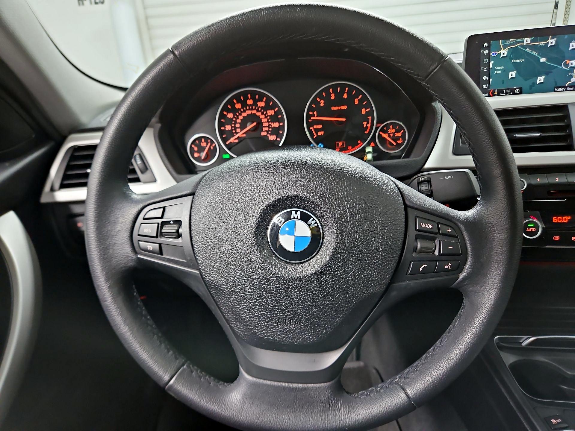 Thumbnail: 2018 BMW 3 Series - 10