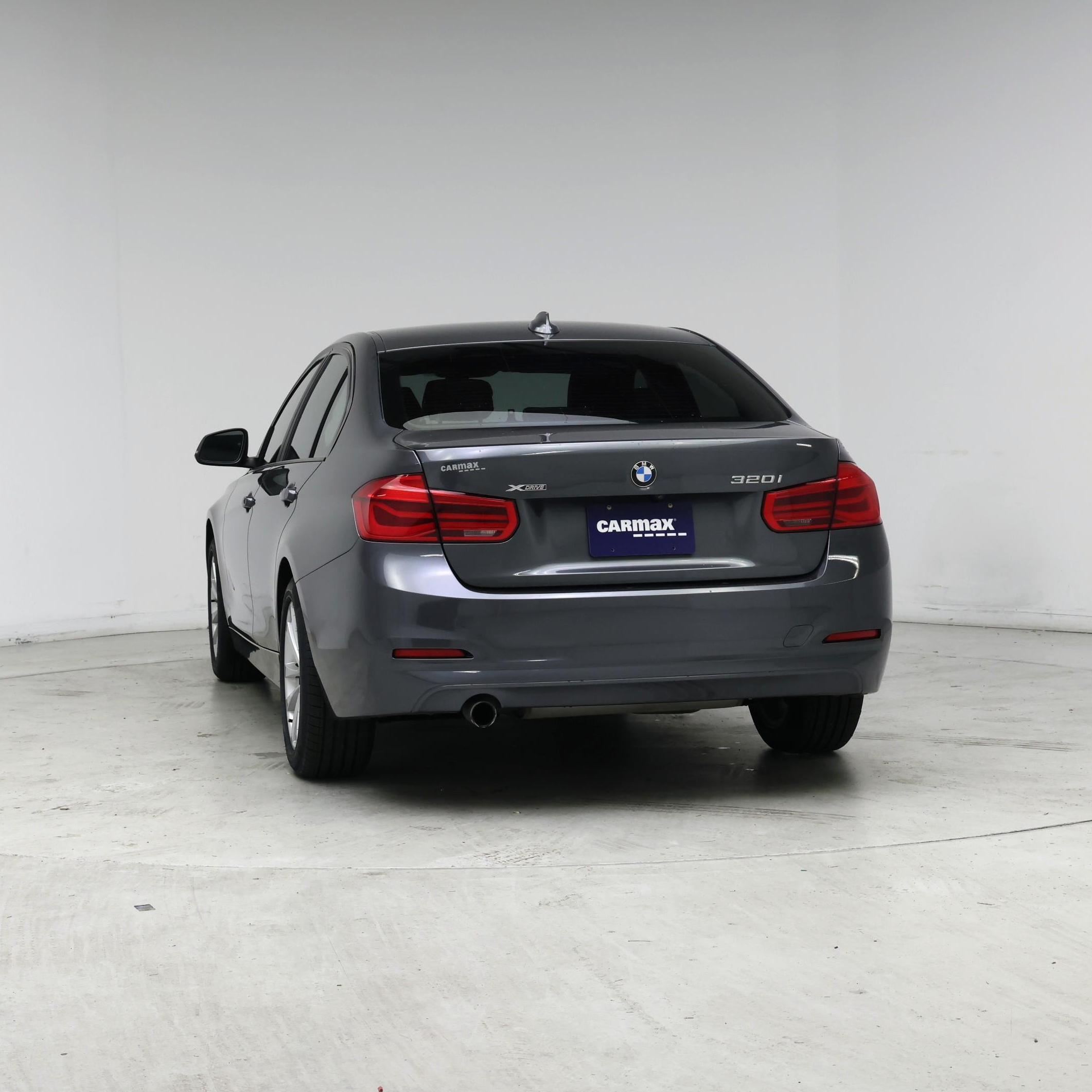 Thumbnail: 2018 BMW 3 Series - 6