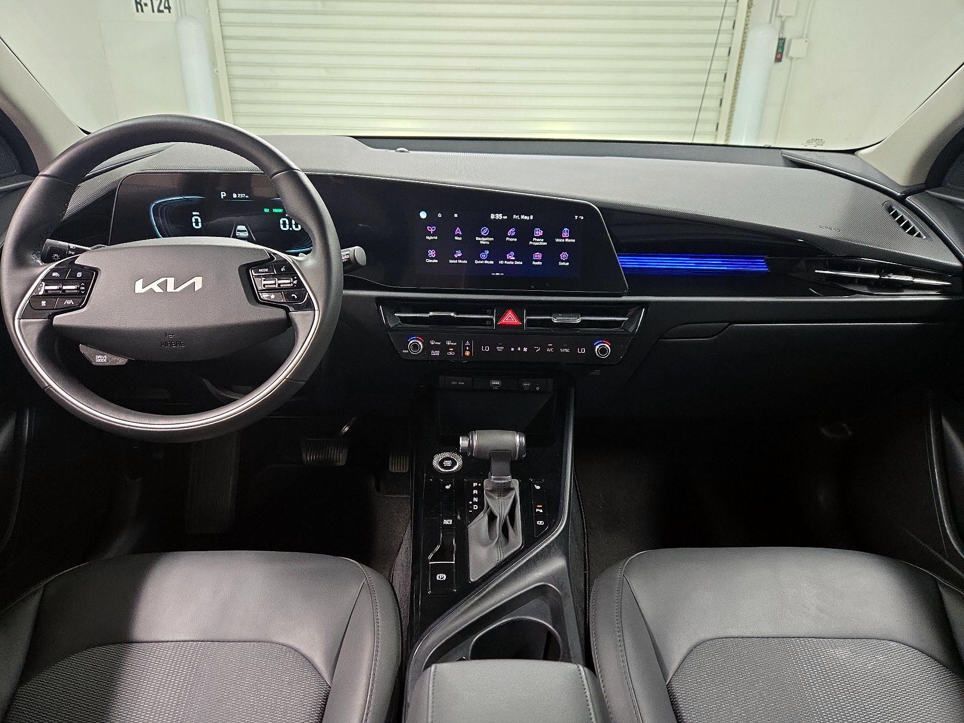 Thumbnail: 2023 Kia Niro - 9