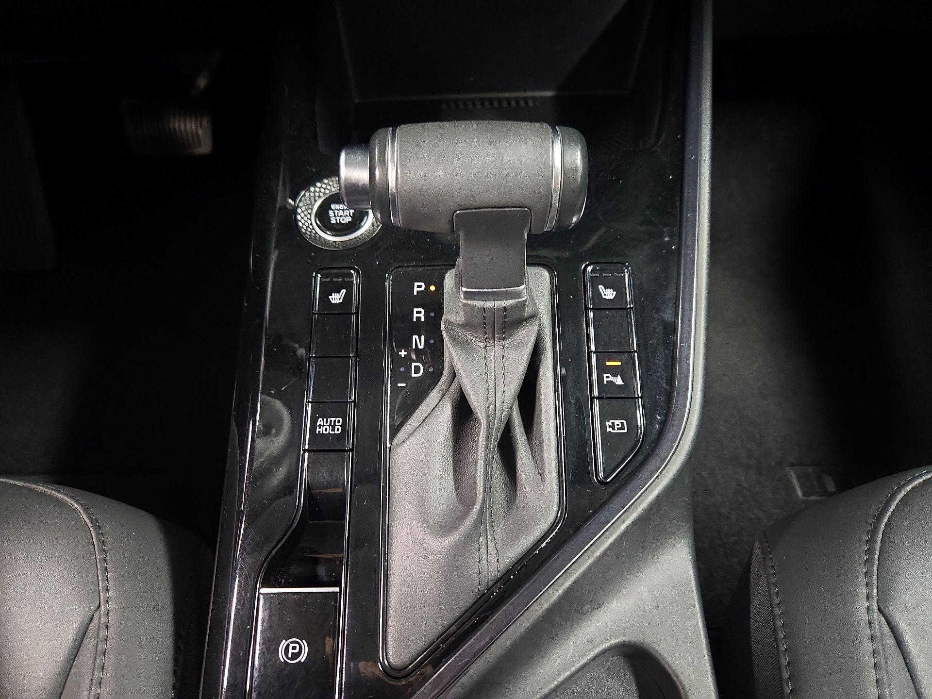 Thumbnail: 2023 Kia Niro - 18