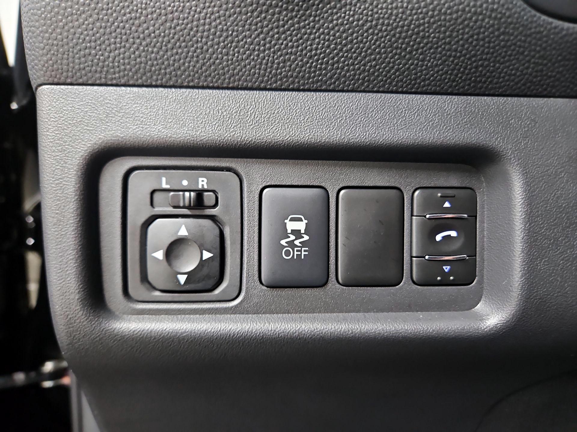 Thumbnail: 2017 Mitsubishi Mirage G4 - 13