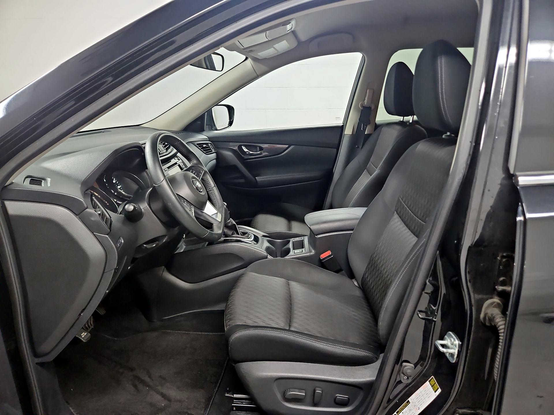 Thumbnail: 2018 Nissan Rogue - 11
