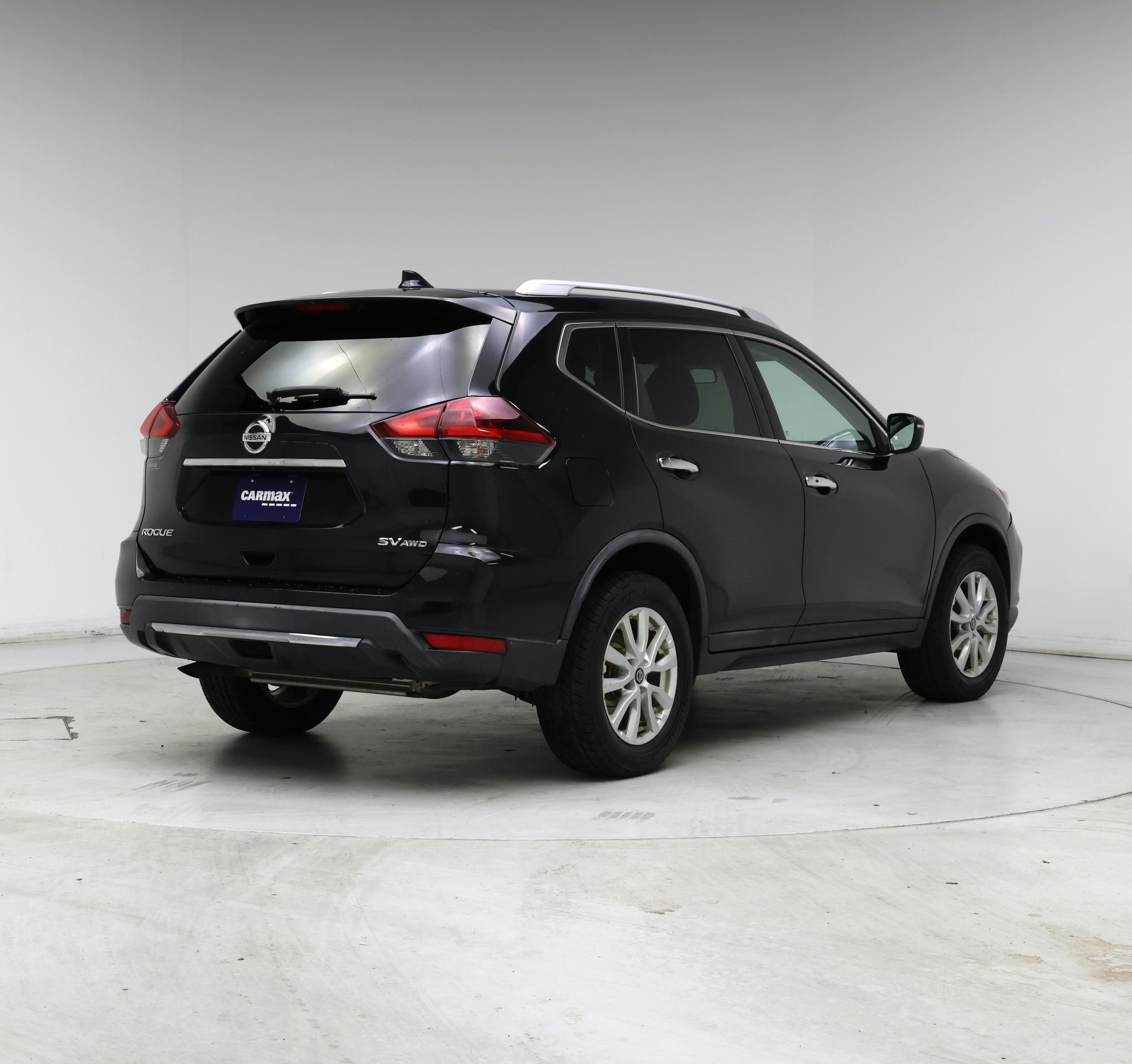 Thumbnail: 2018 Nissan Rogue - 8