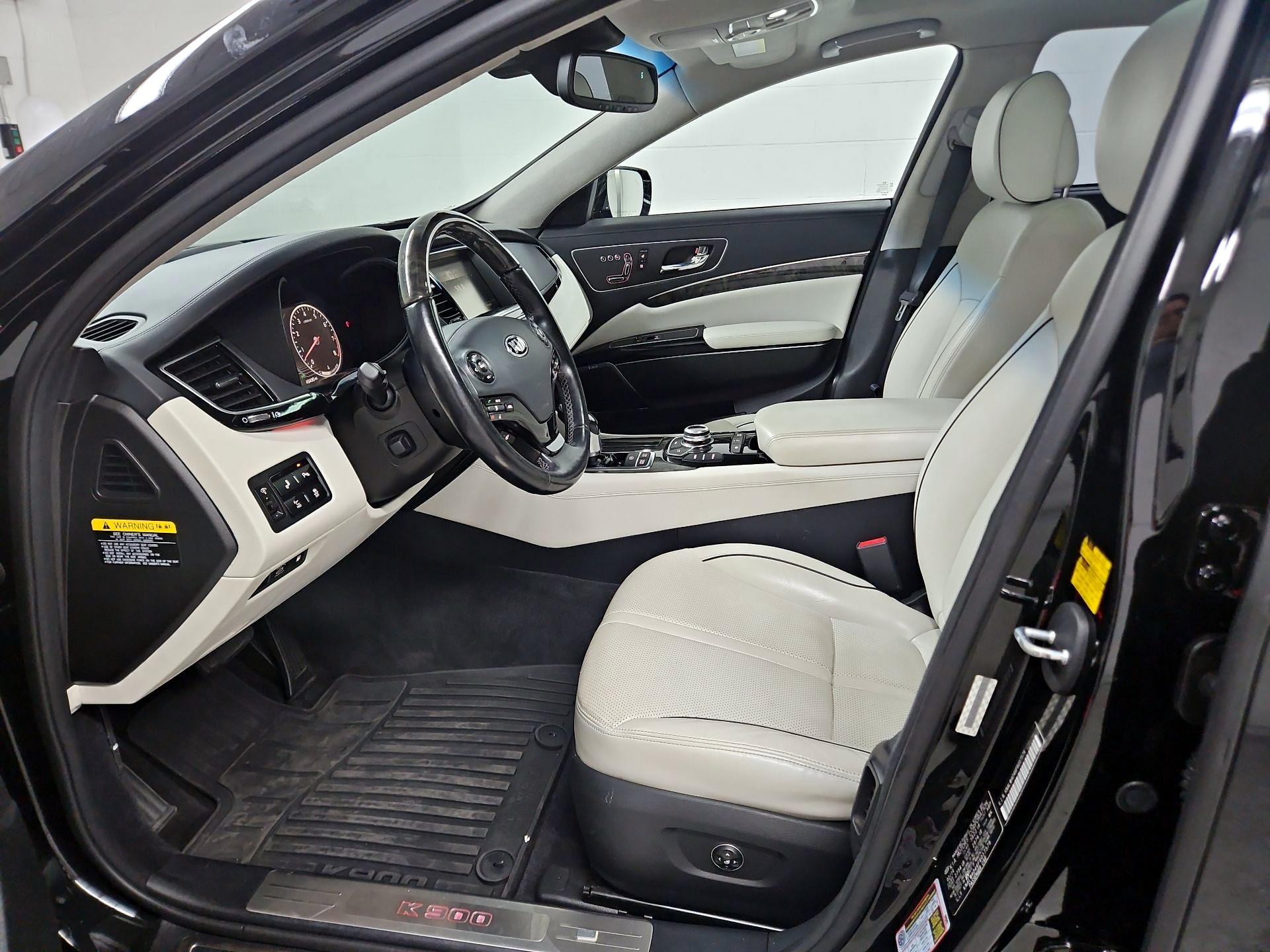 Thumbnail: 2015 Kia K900 - 11