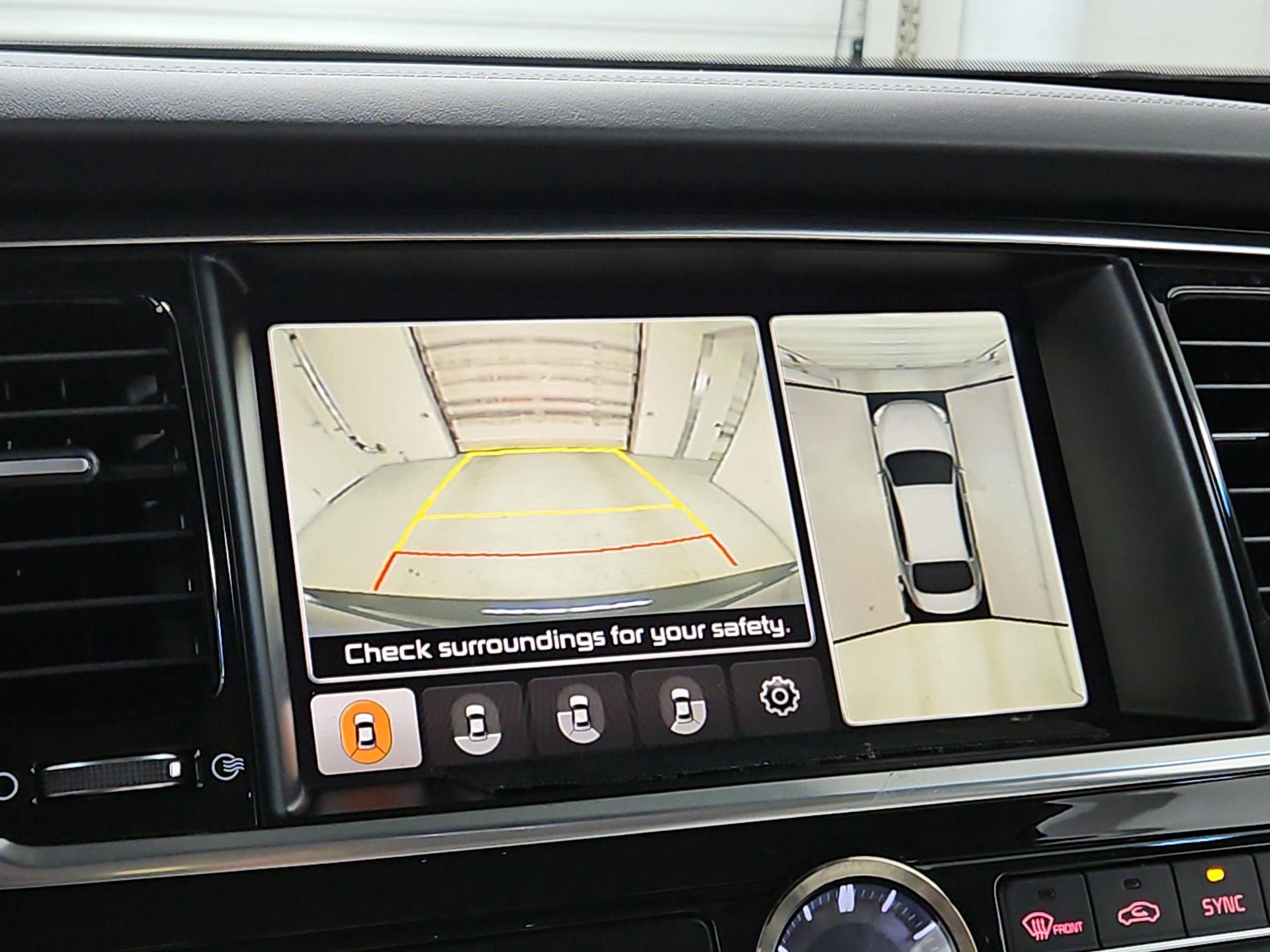 Thumbnail: 2015 Kia K900 - 14