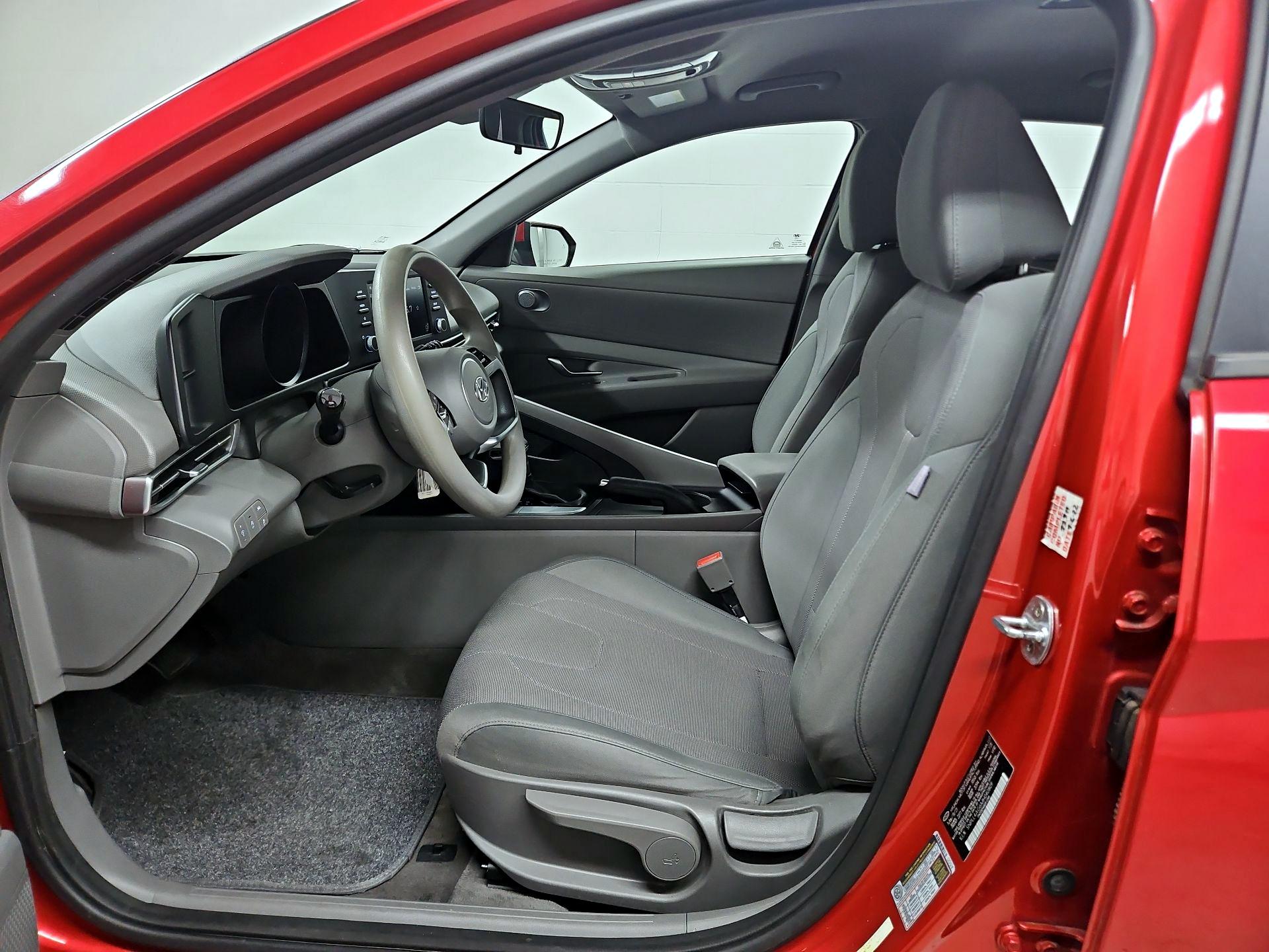 Thumbnail: 2021 Hyundai Elantra - 11