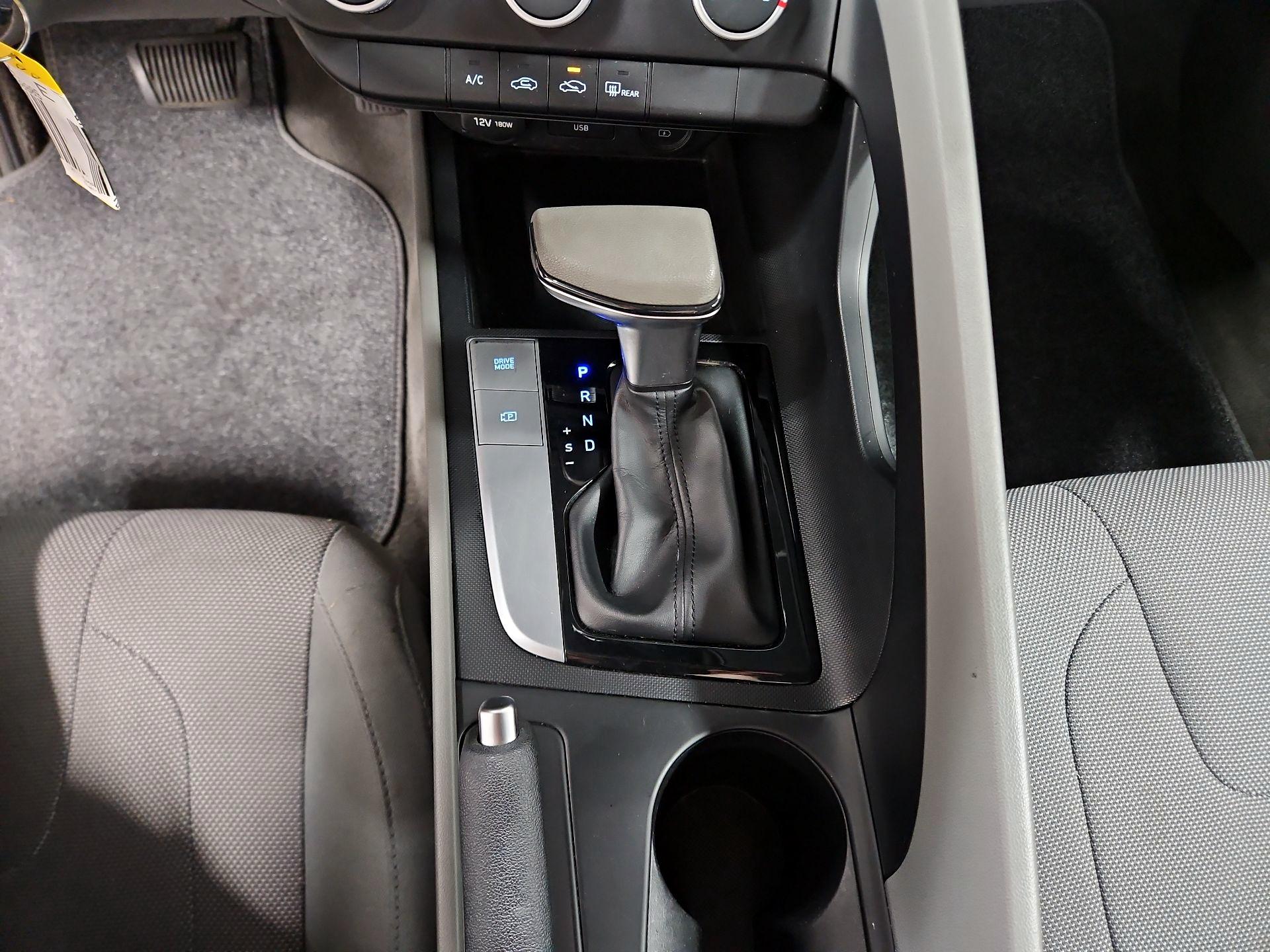 Thumbnail: 2021 Hyundai Elantra - 17