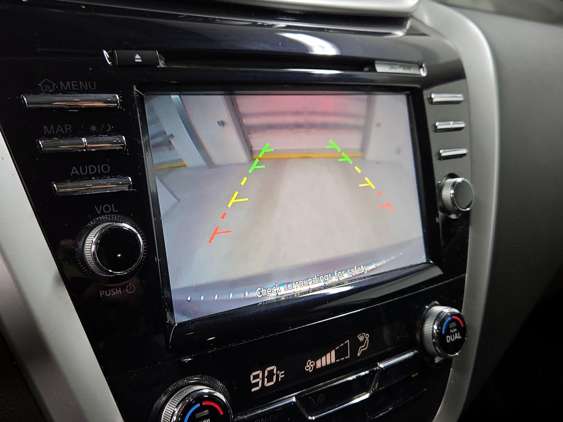 Thumbnail: 2015 Nissan Murano - 15