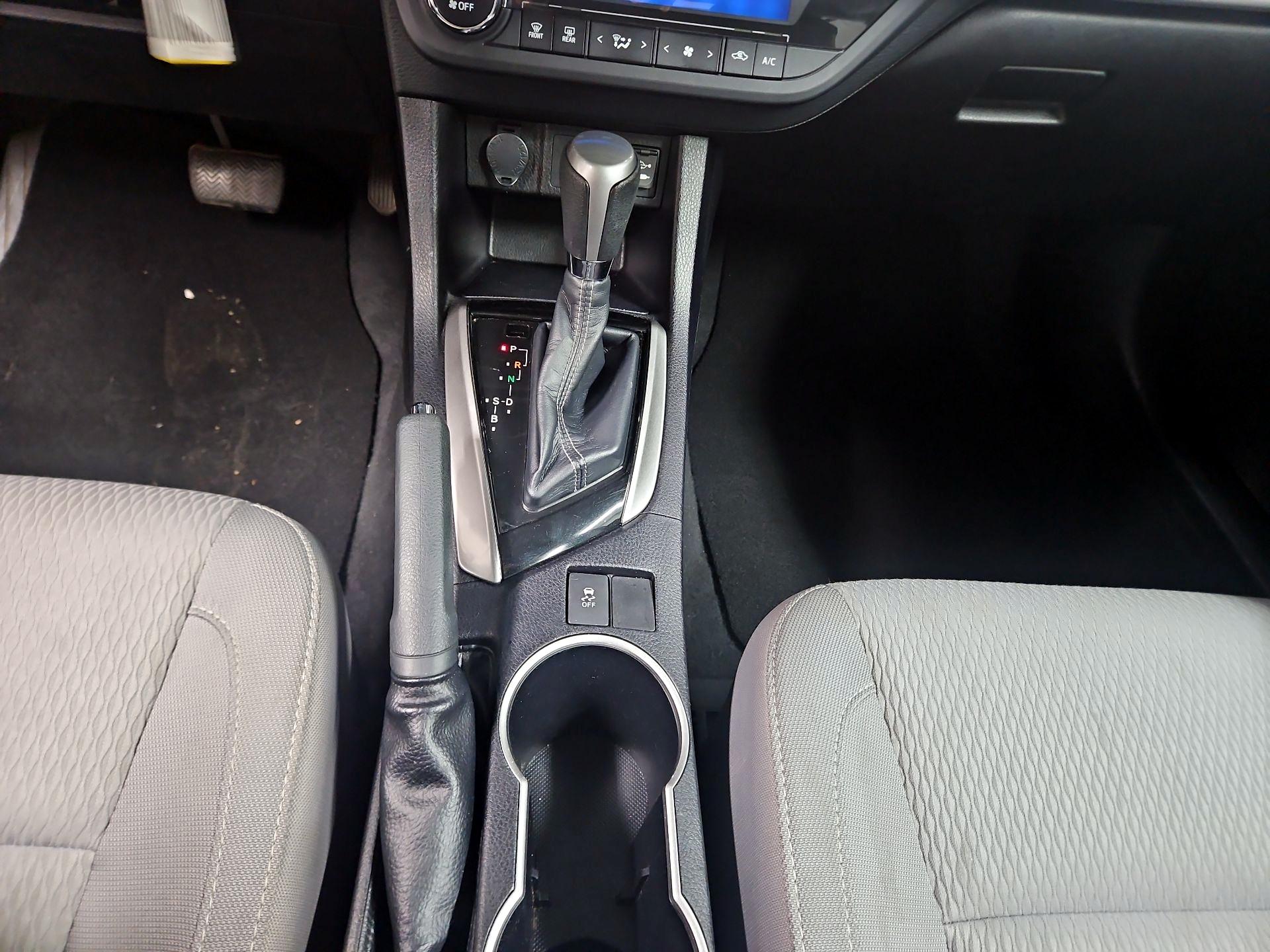 Thumbnail: 2014 Toyota Corolla - 17