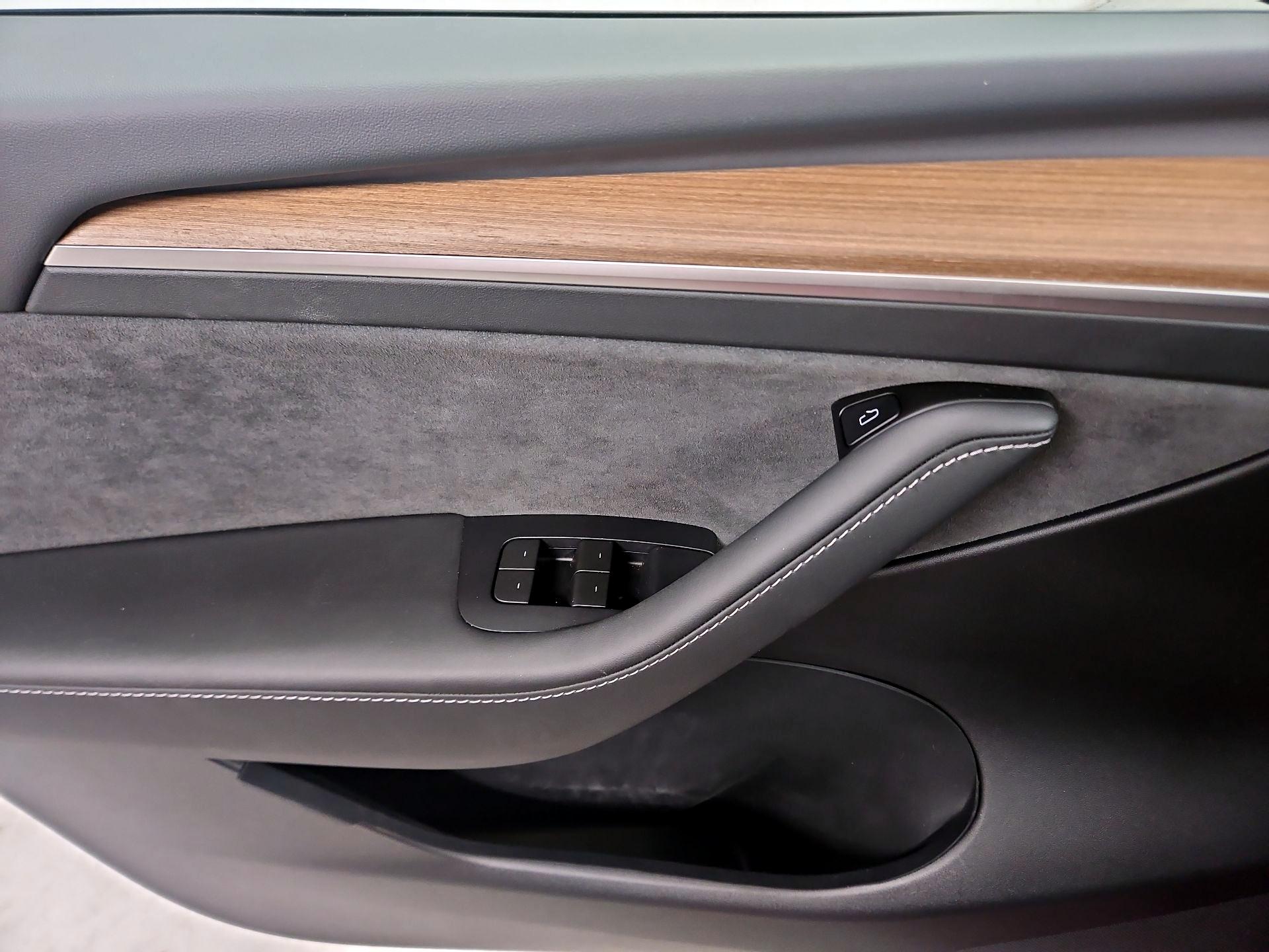 Thumbnail: 2024 Tesla Model Y - 12