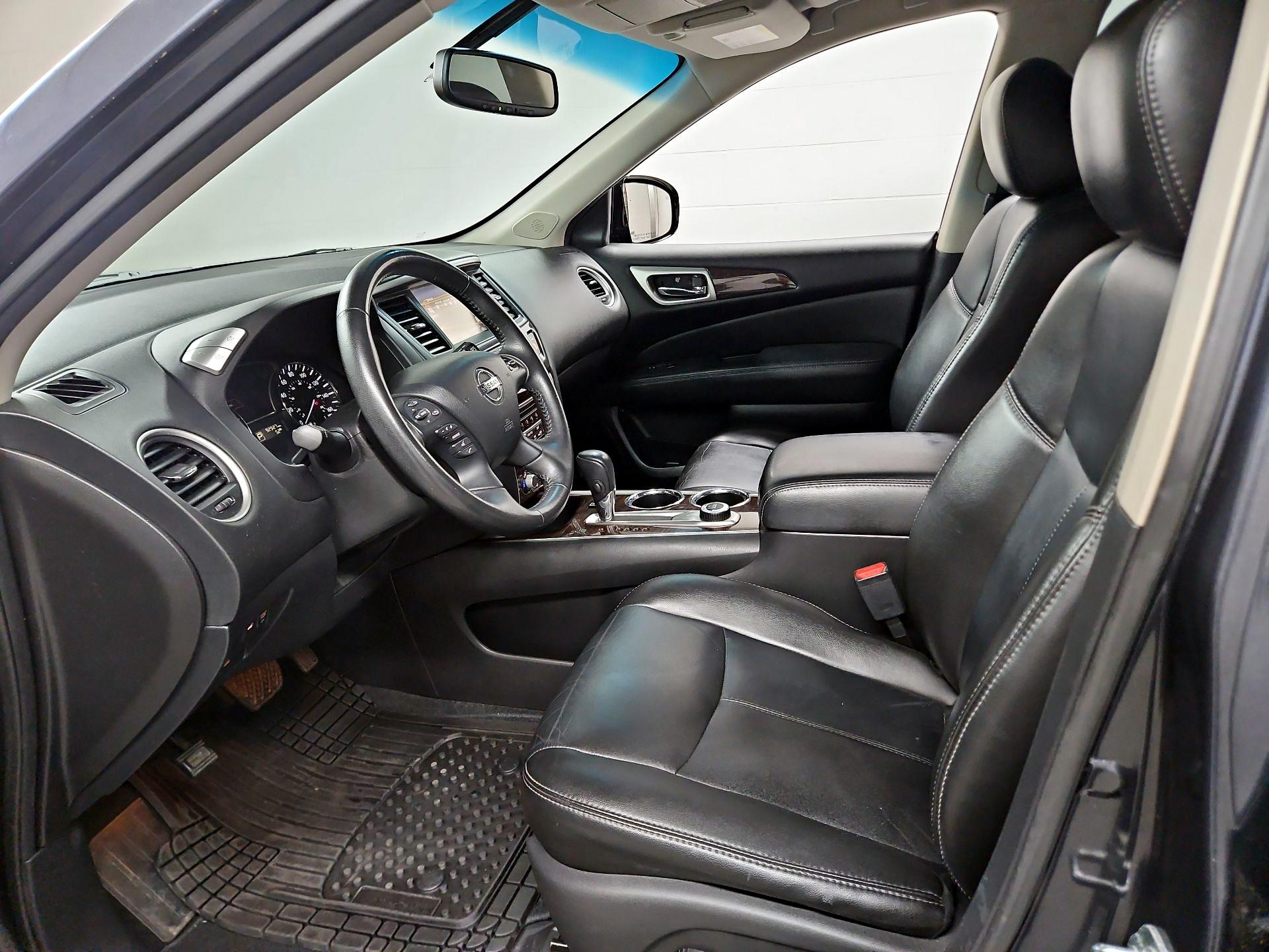 Thumbnail: 2014 Nissan Pathfinder - 11