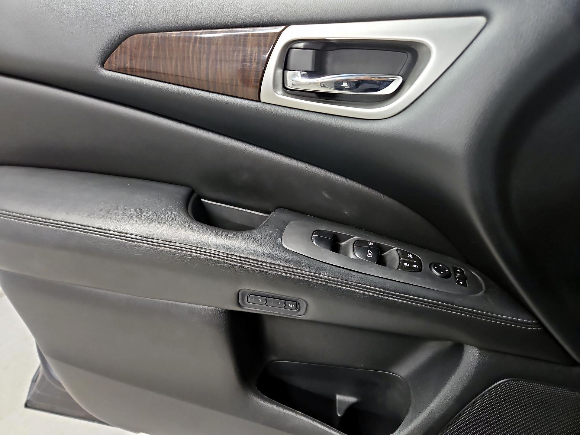 Thumbnail: 2014 Nissan Pathfinder - 12