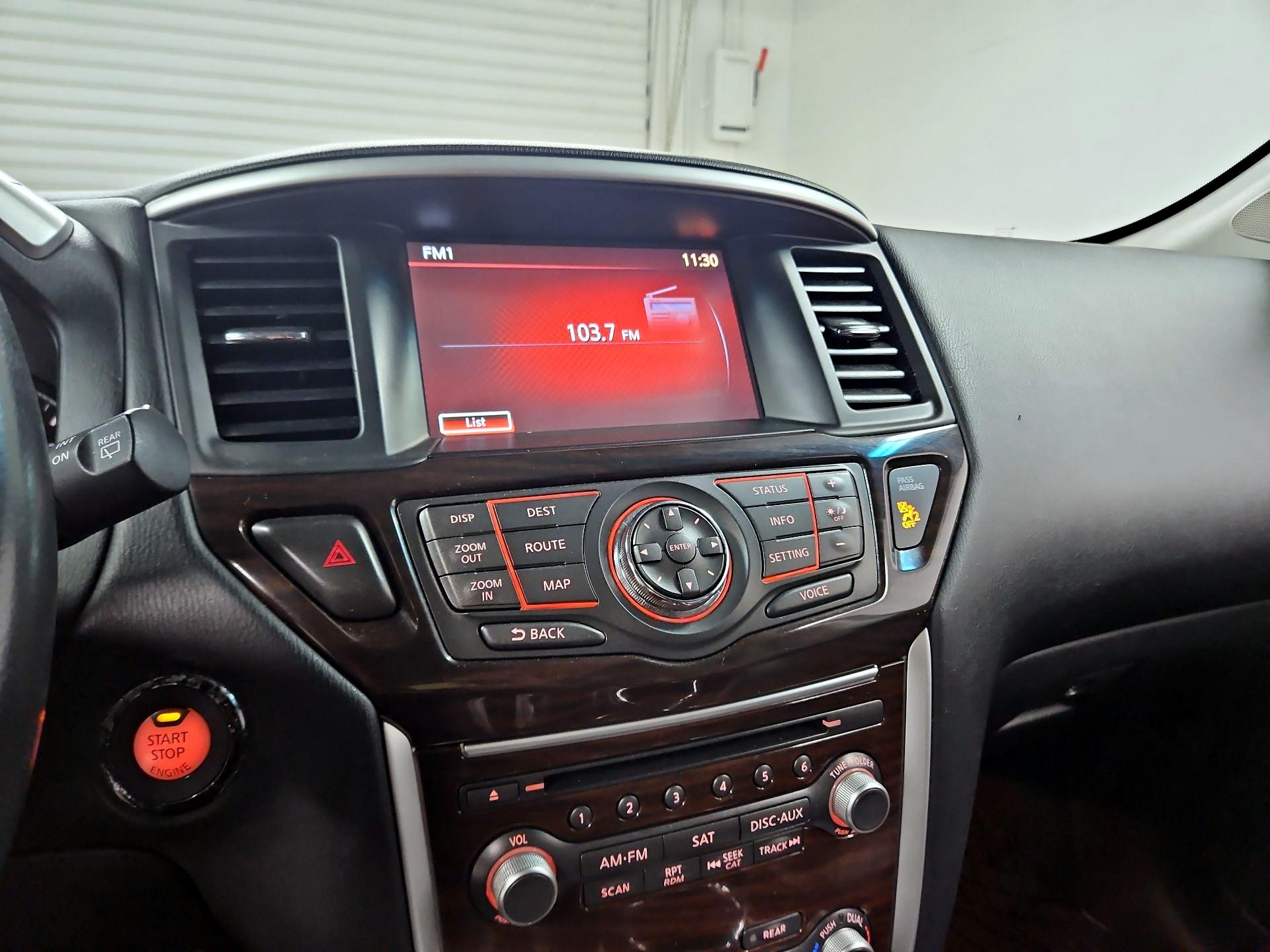 Thumbnail: 2014 Nissan Pathfinder - 16