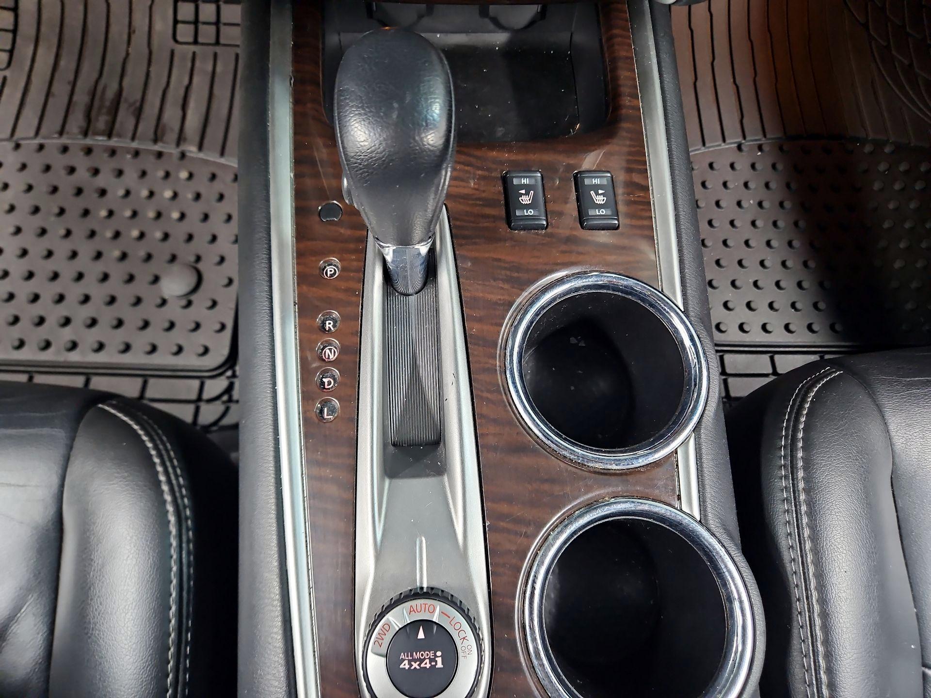 Thumbnail: 2014 Nissan Pathfinder - 18