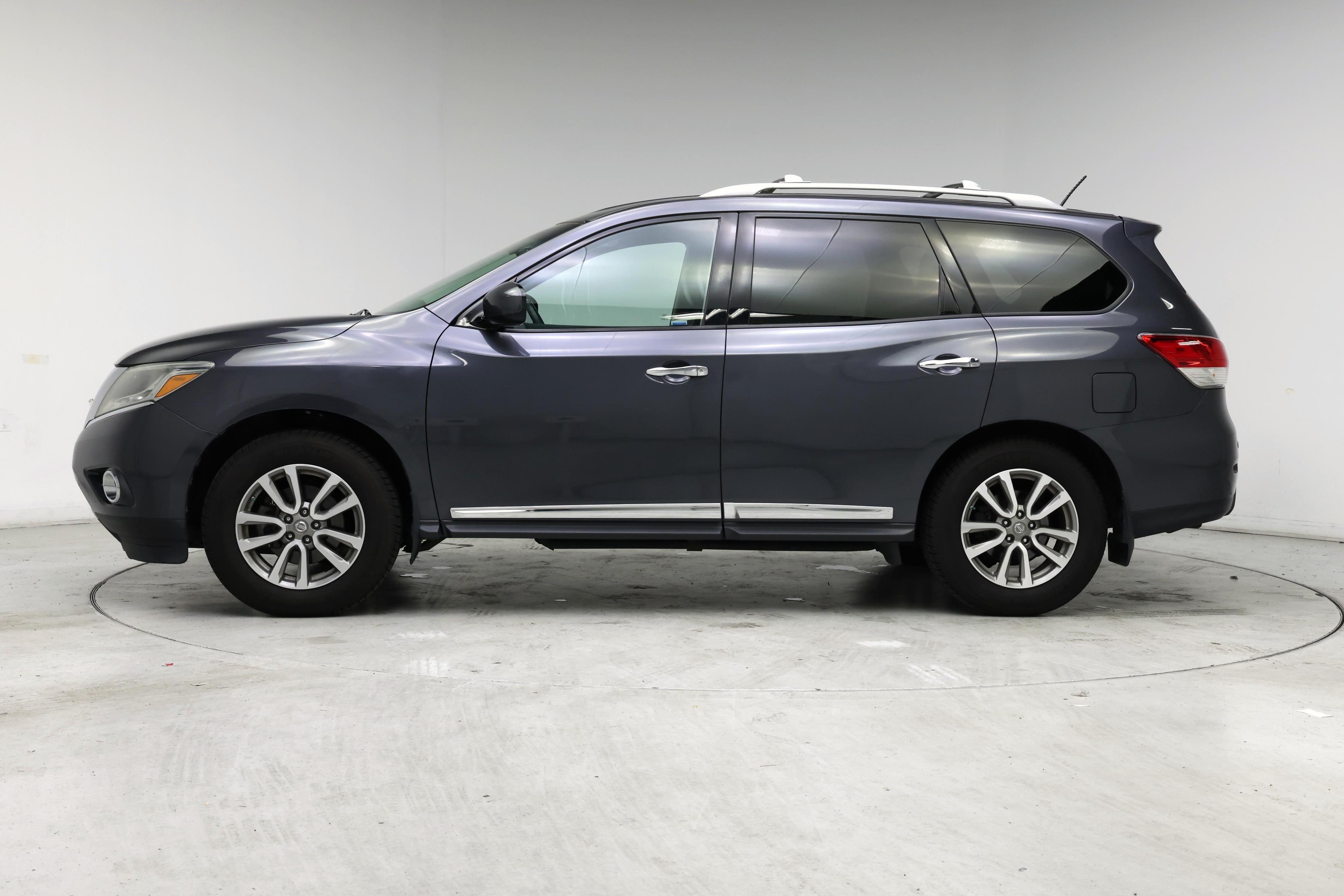 Thumbnail: 2014 Nissan Pathfinder - 3