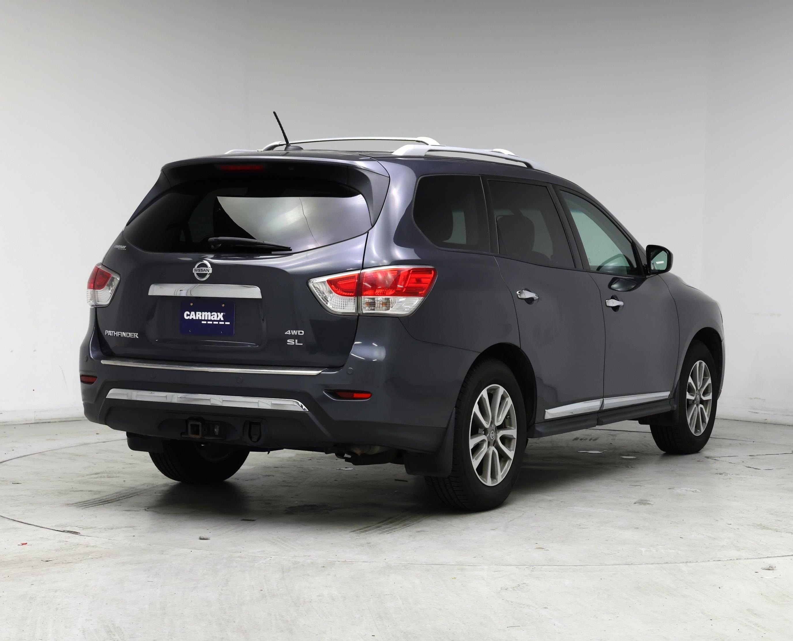 Thumbnail: 2014 Nissan Pathfinder - 8