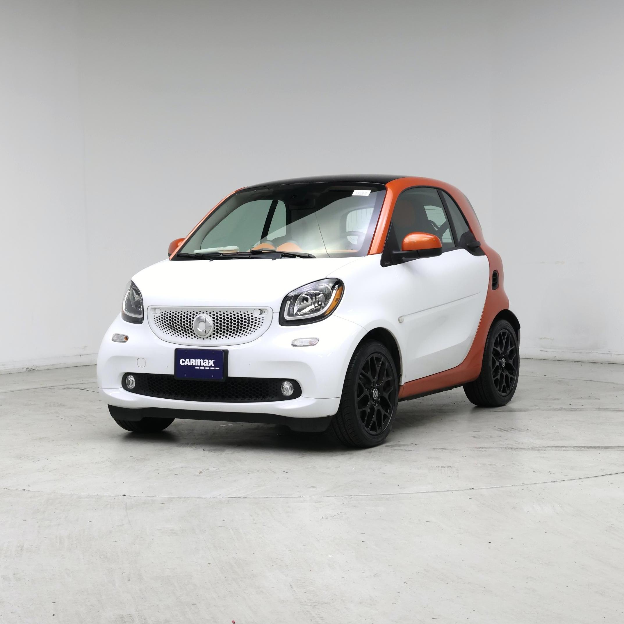Thumbnail: 2016 smart fortwo - 4