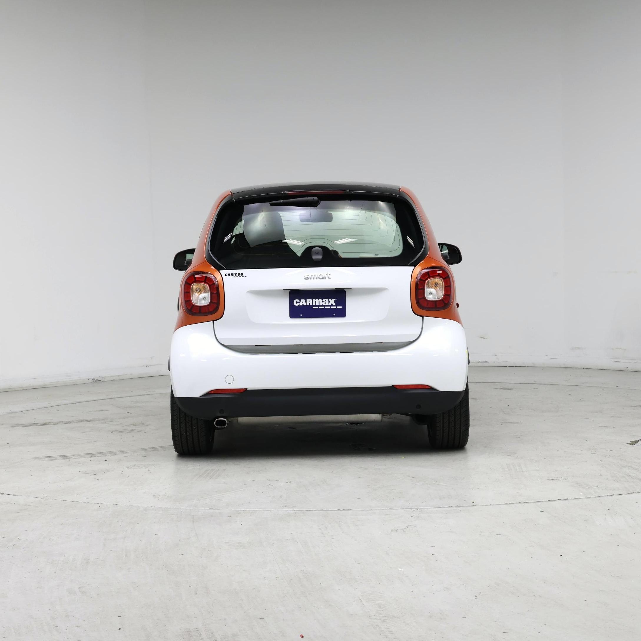 Thumbnail: 2016 smart fortwo - 6