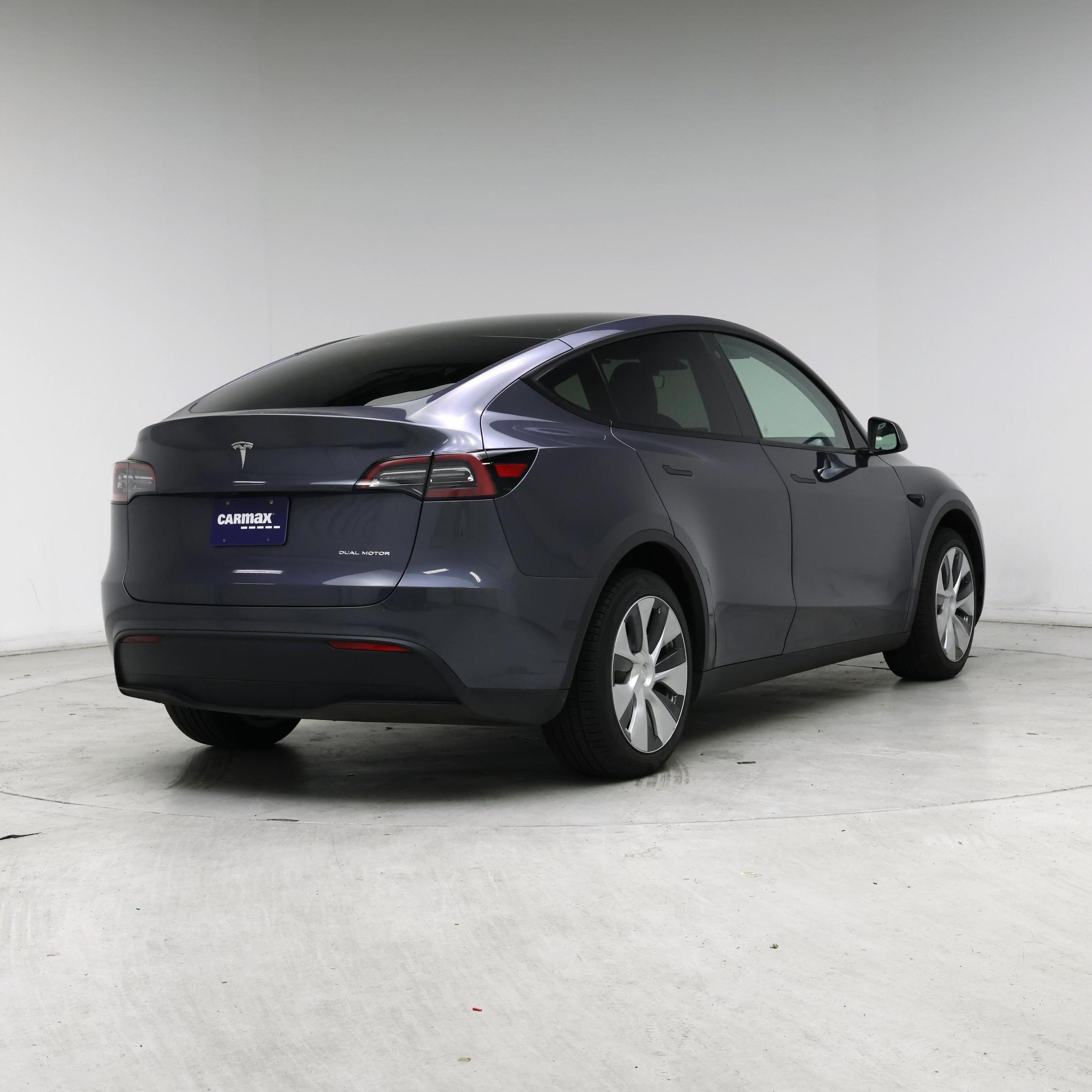 Thumbnail: 2023 Tesla Model Y - 8