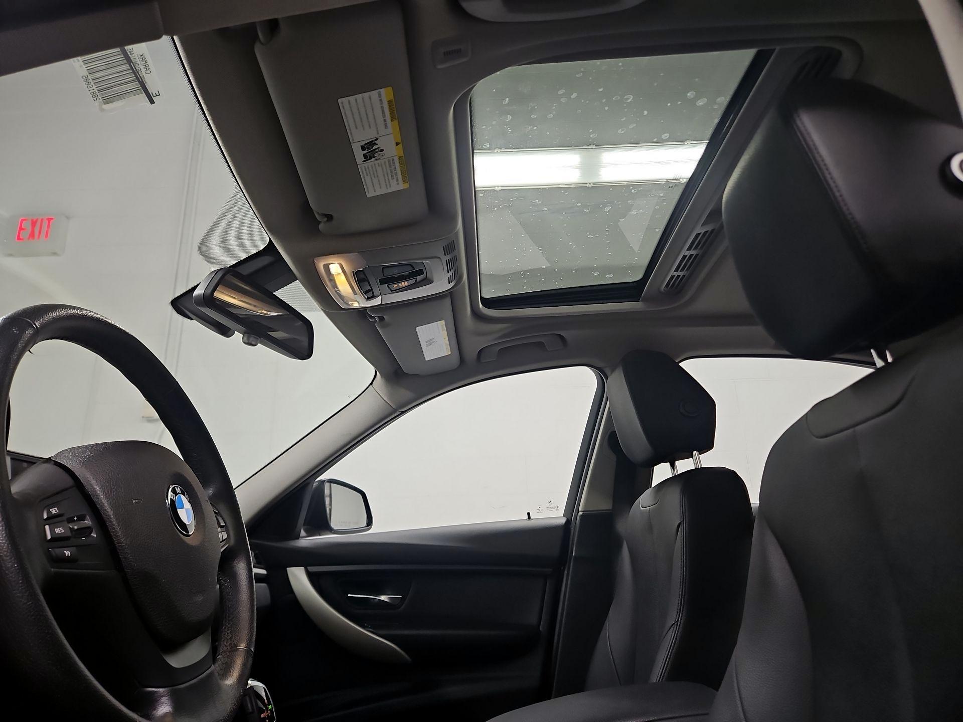 Thumbnail: 2016 BMW 3 Series - 19