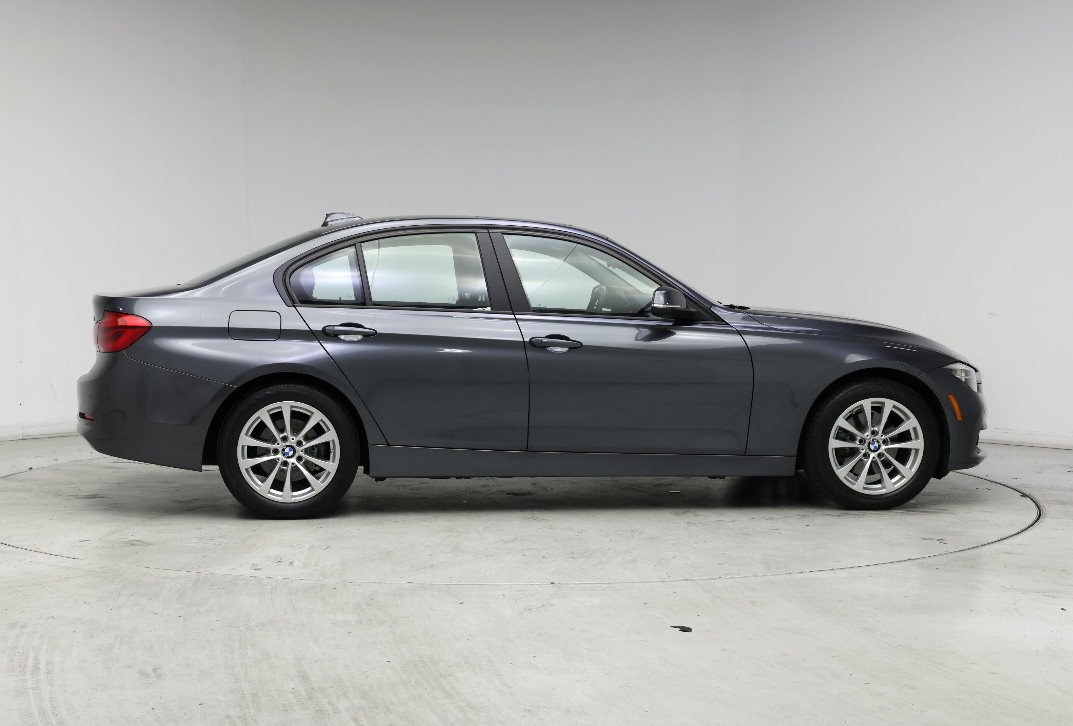 Thumbnail: 2016 BMW 3 Series - 7