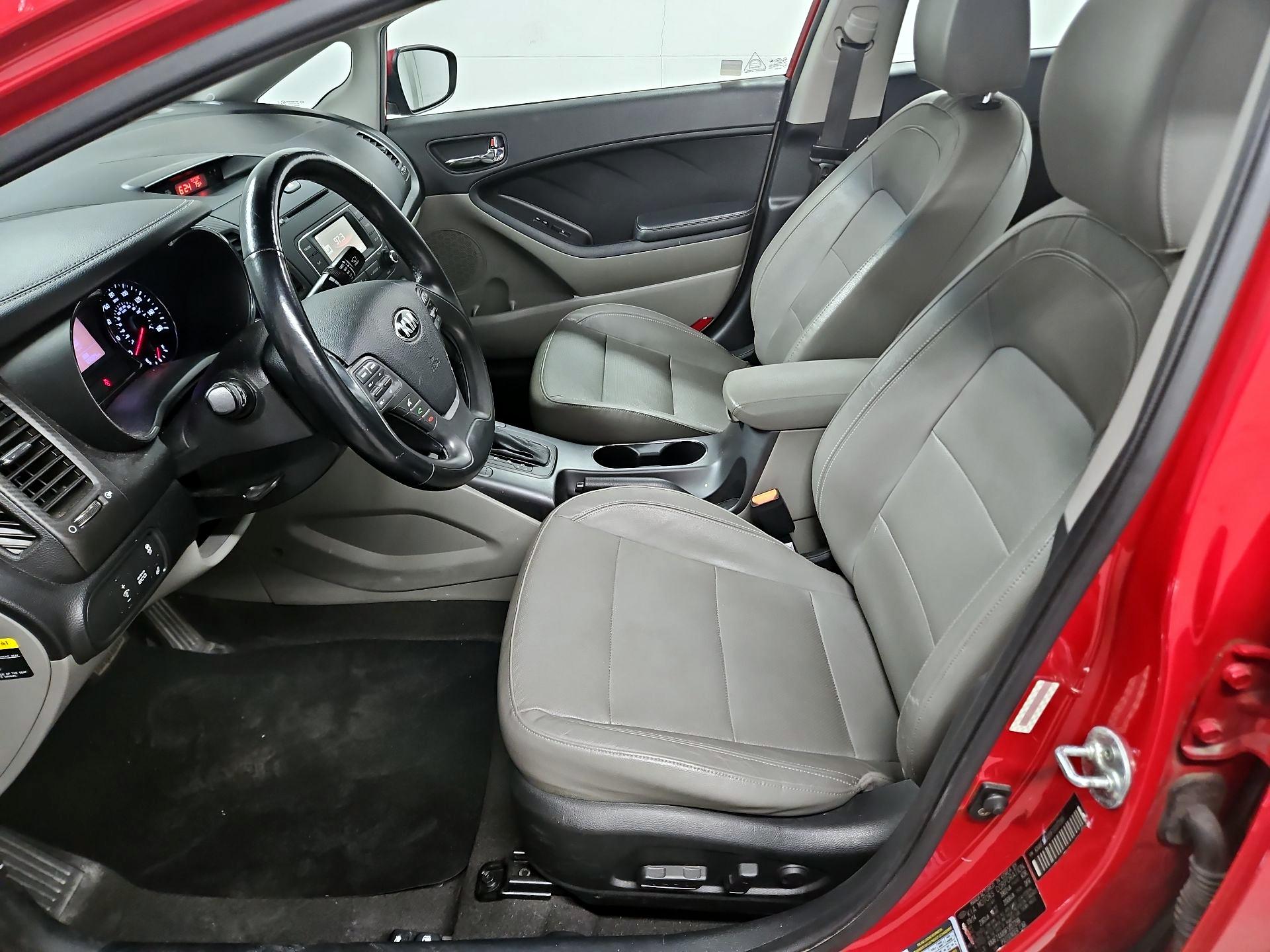 Thumbnail: 2015 Kia Forte - 11