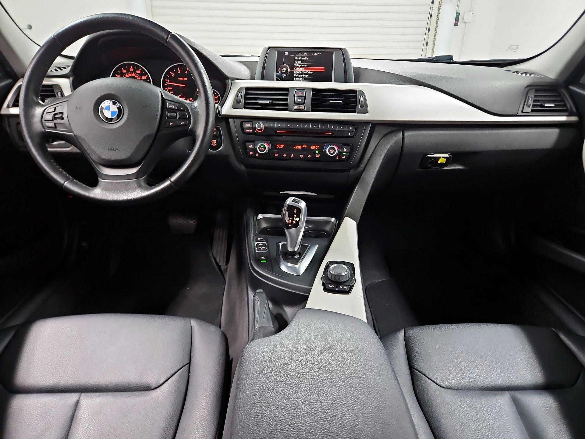 Thumbnail: 2015 BMW 3 Series - 9