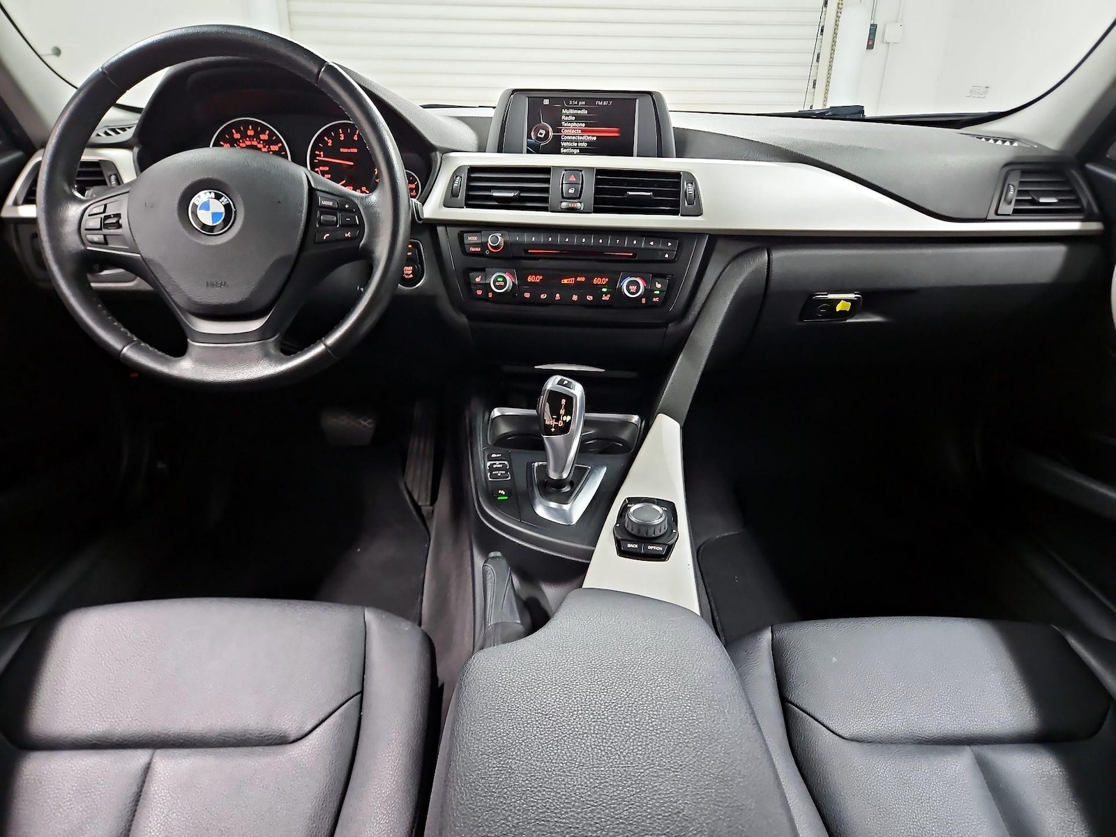 2015 BMW 3 Series 320i - Photo 10