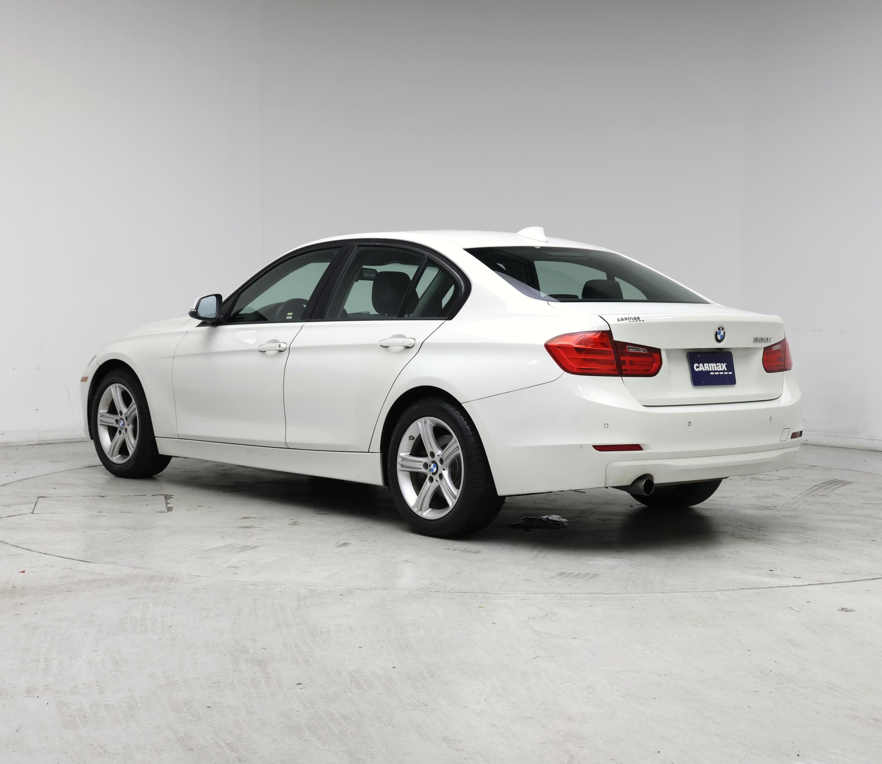 Thumbnail: 2015 BMW 3 Series - 2