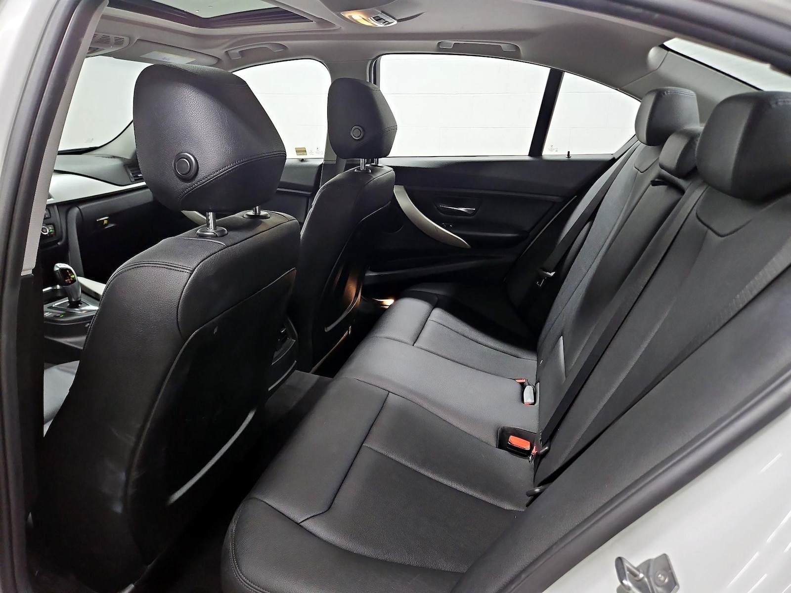 2015 BMW 3 Series 320i - Photo 21