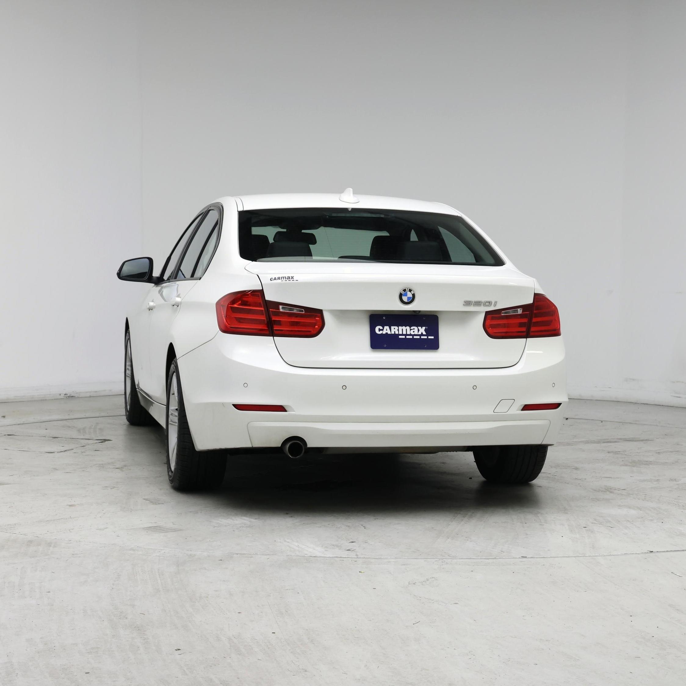 Thumbnail: 2015 BMW 3 Series - 6