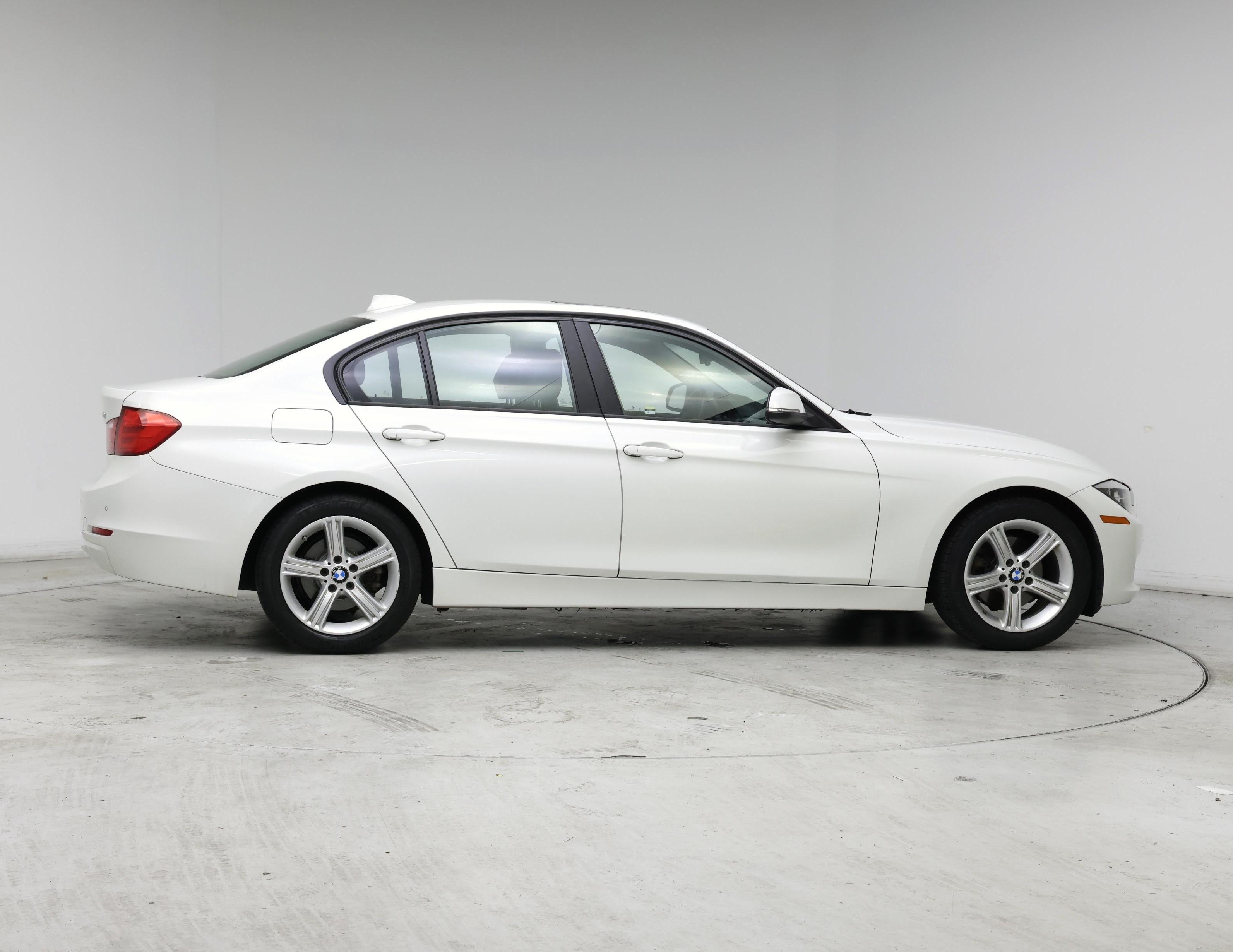 Thumbnail: 2015 BMW 3 Series - 7