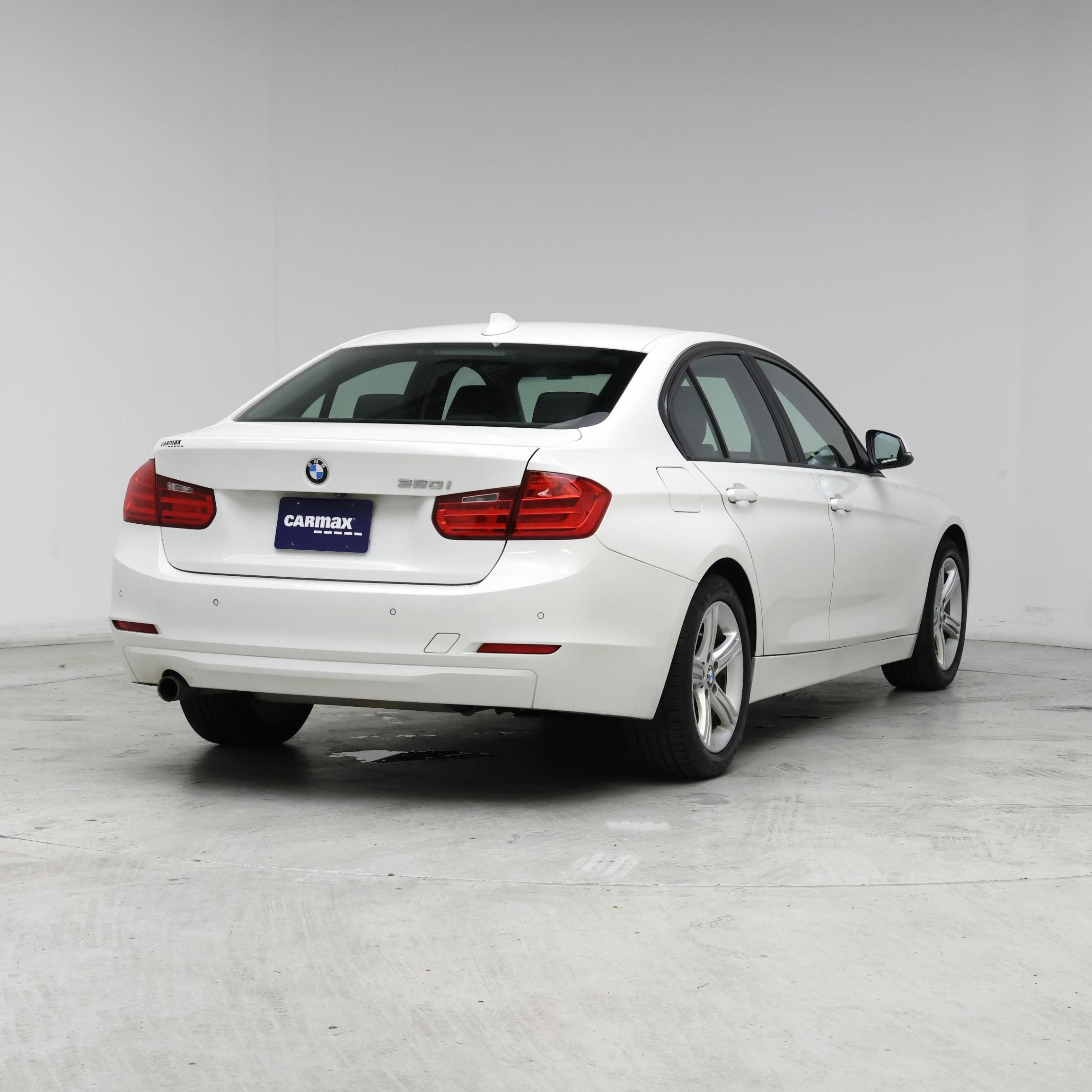 Thumbnail: 2015 BMW 3 Series - 8